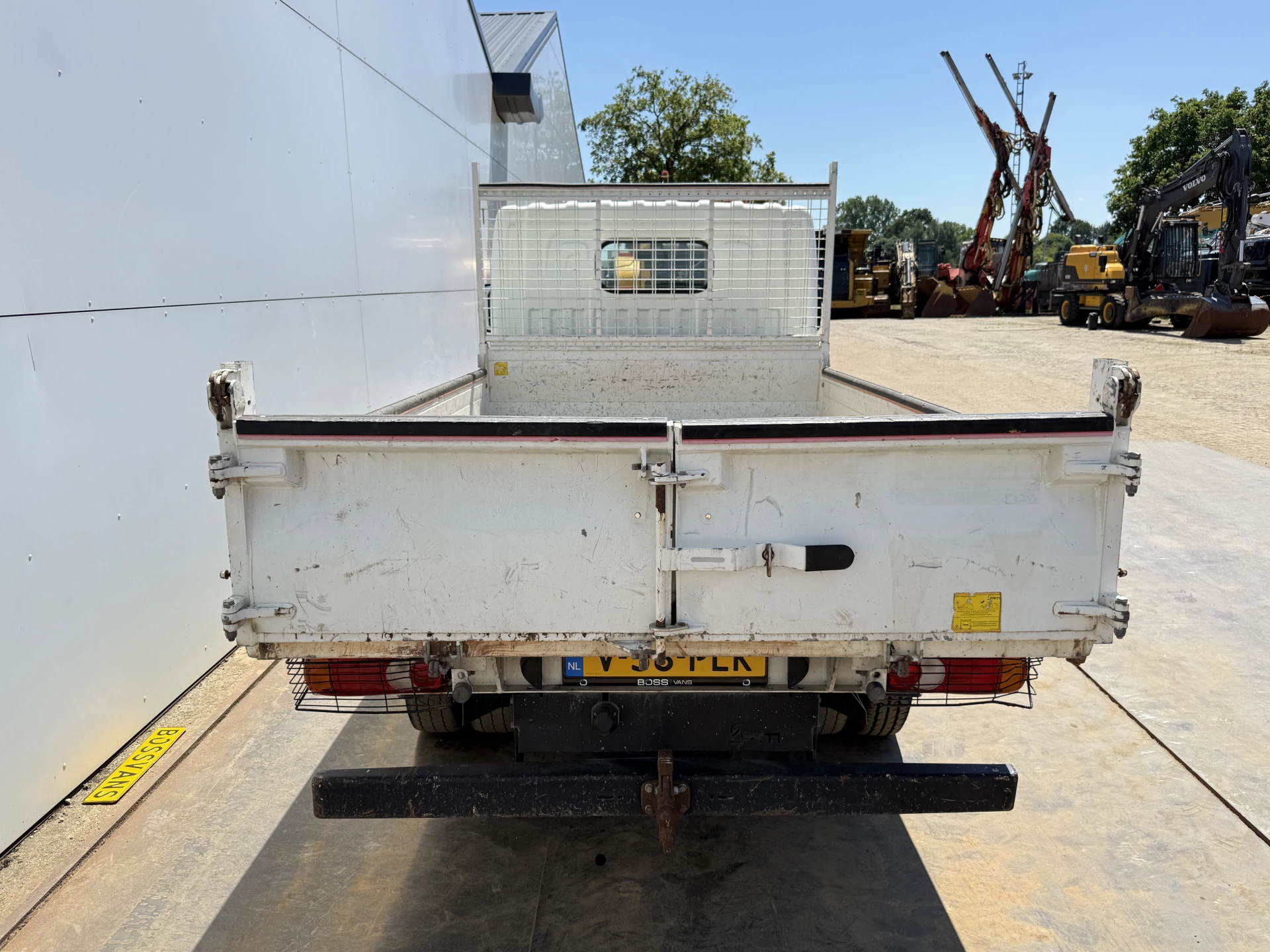 Hoofdafbeelding Nissan NT400