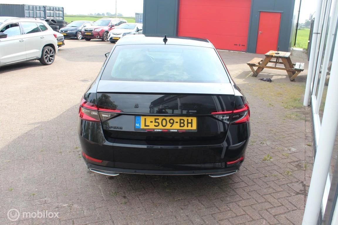 Hoofdafbeelding Škoda Superb