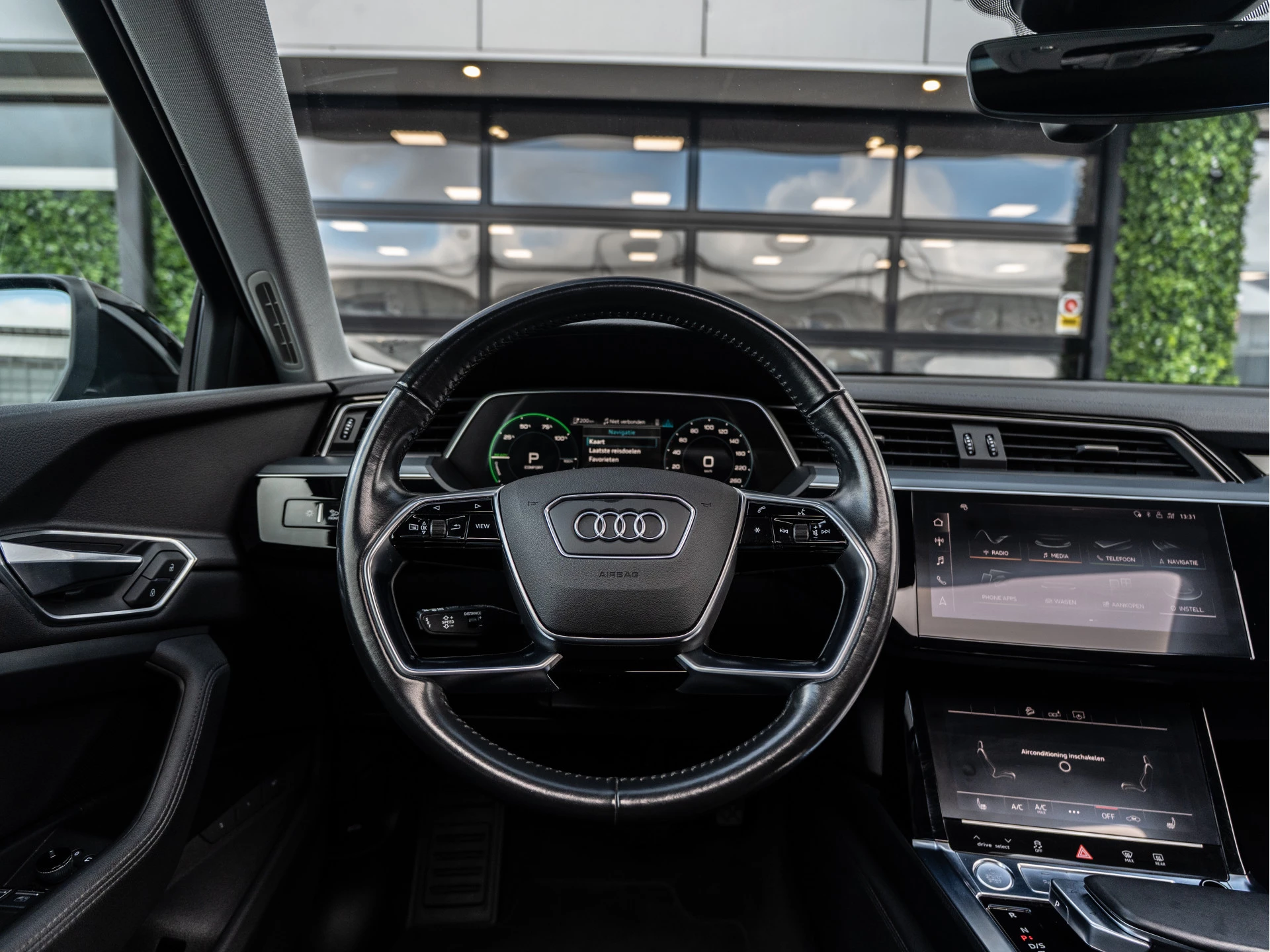Hoofdafbeelding Audi e-tron