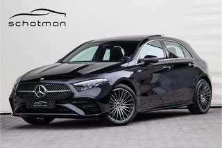 Hoofdafbeelding Mercedes-Benz A-Klasse Mercedes-Benz A-Klasse 250 e AMG Premium, Facelift, Pano, Camera, Widescreen, 2024 Hybrid