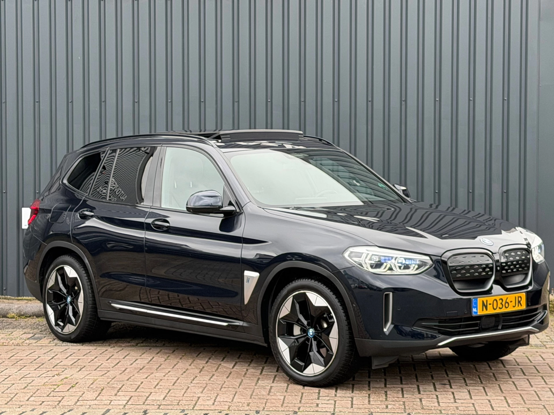 Hoofdafbeelding BMW iX3