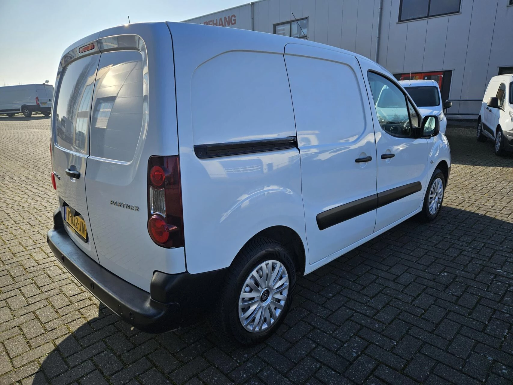 Hoofdafbeelding Peugeot Partner