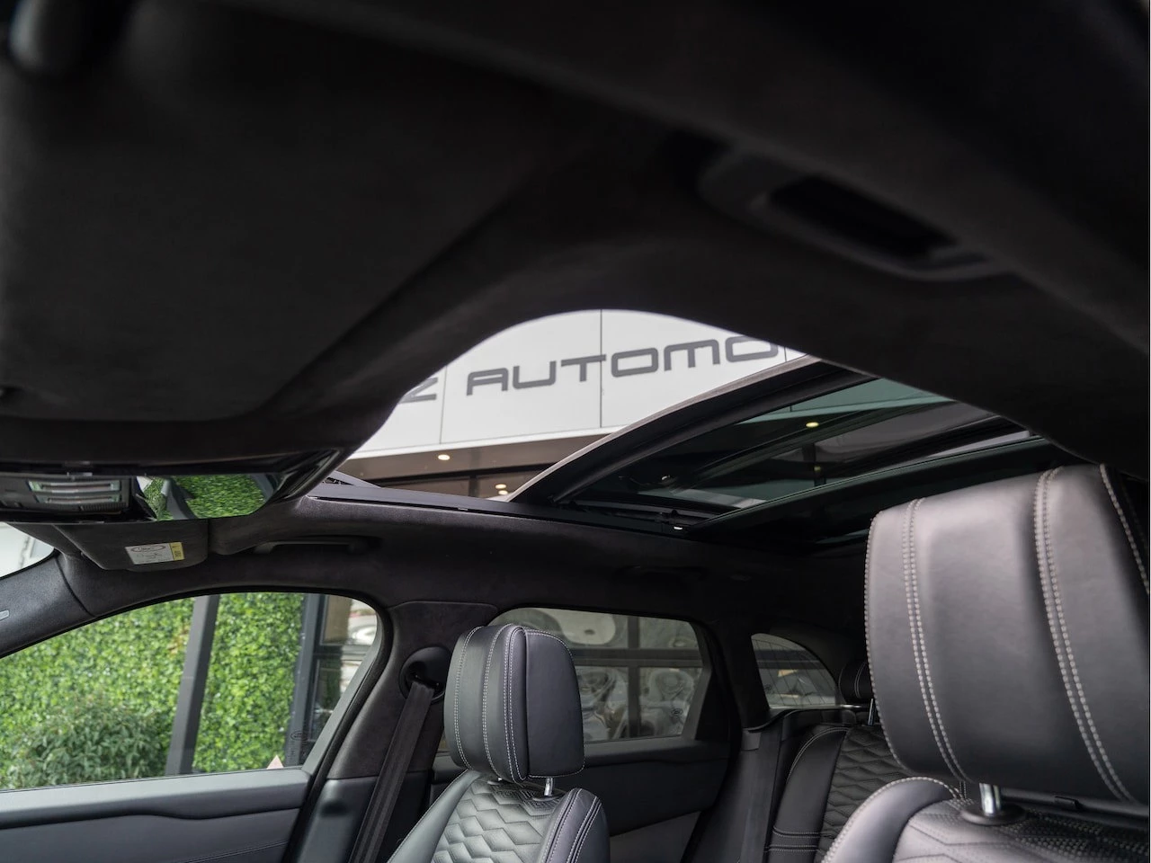 Hoofdafbeelding Land Rover Range Rover Velar