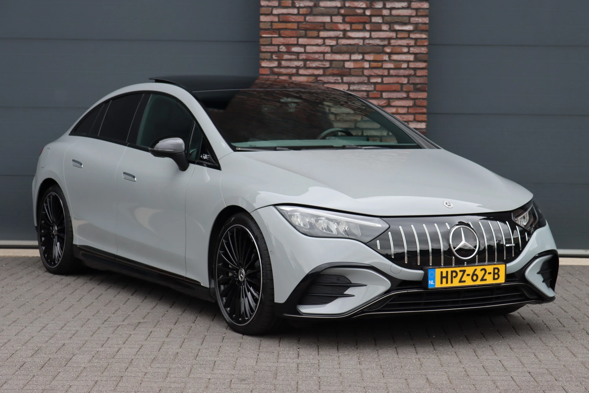 Hoofdafbeelding Mercedes-Benz EQE