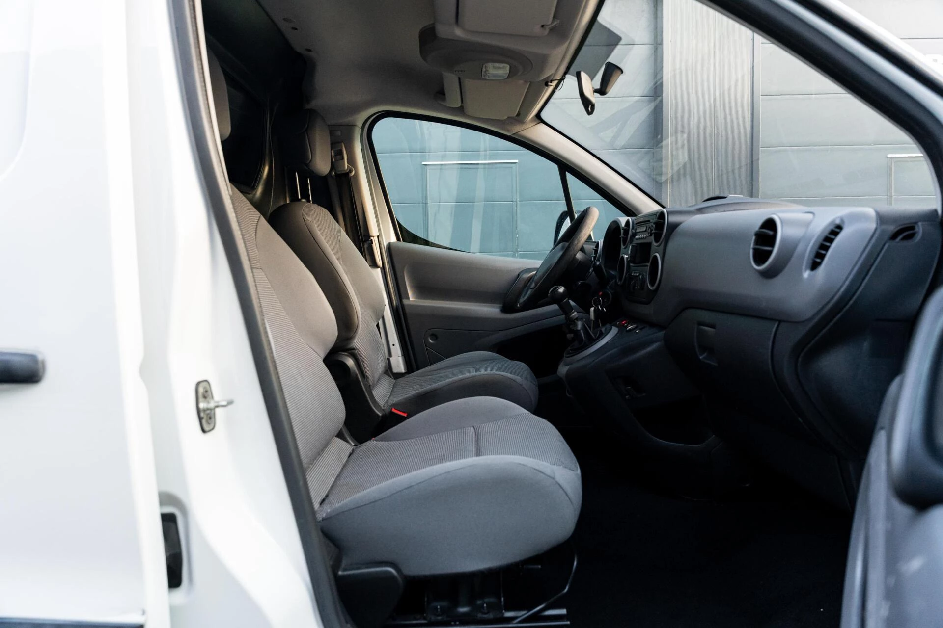 Hoofdafbeelding Peugeot Partner