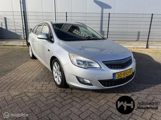 Opel Astra Sports Tourer 1.4 Cosmo Airco Navi Parkeersensoren