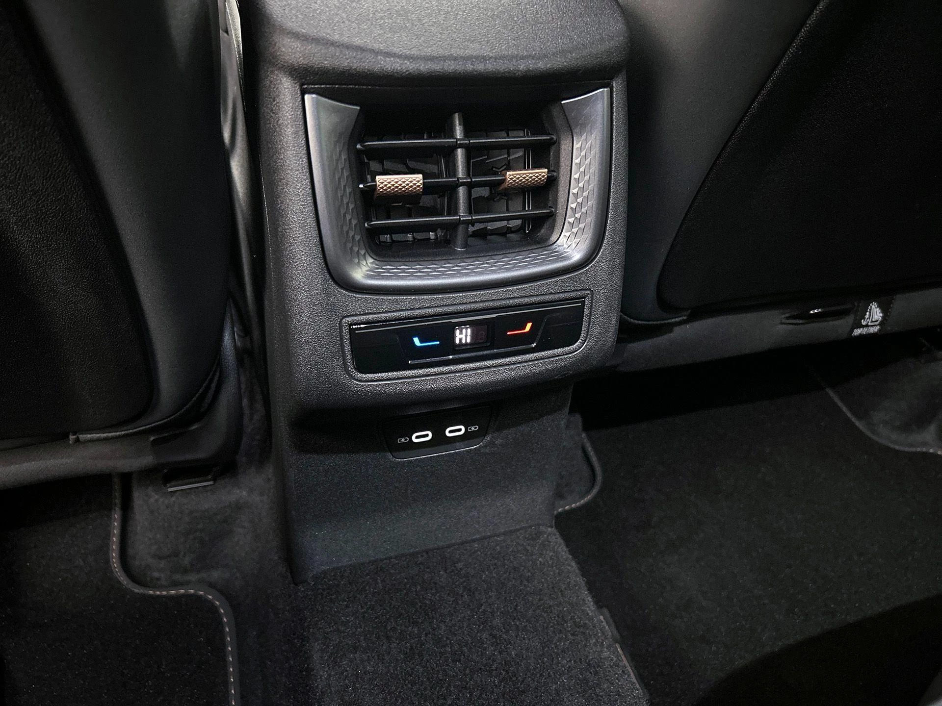 Hoofdafbeelding CUPRA Terramar