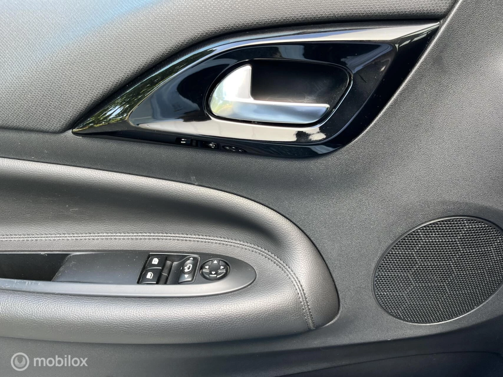 Hoofdafbeelding DS DS 3