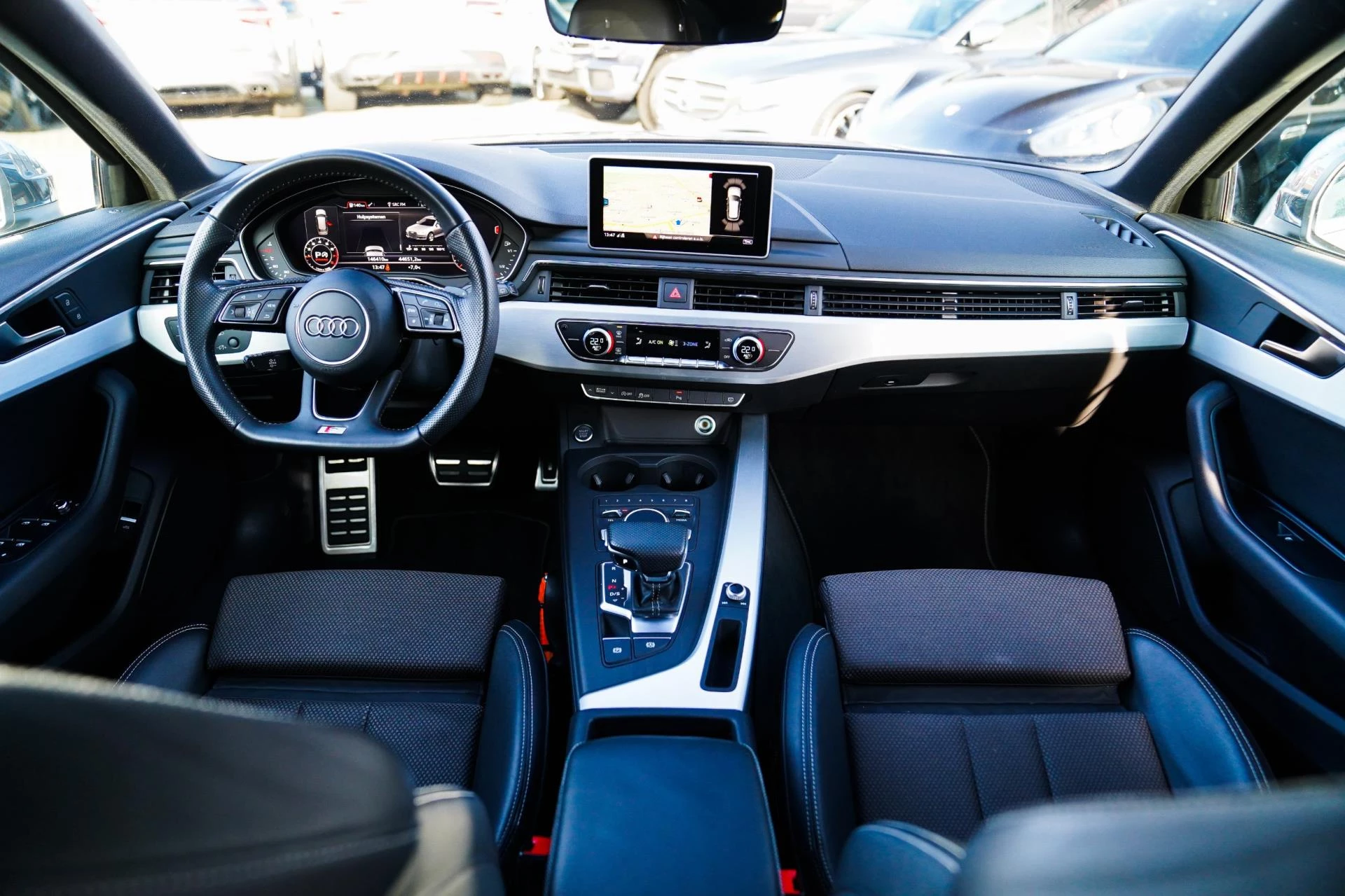 Hoofdafbeelding Audi A4