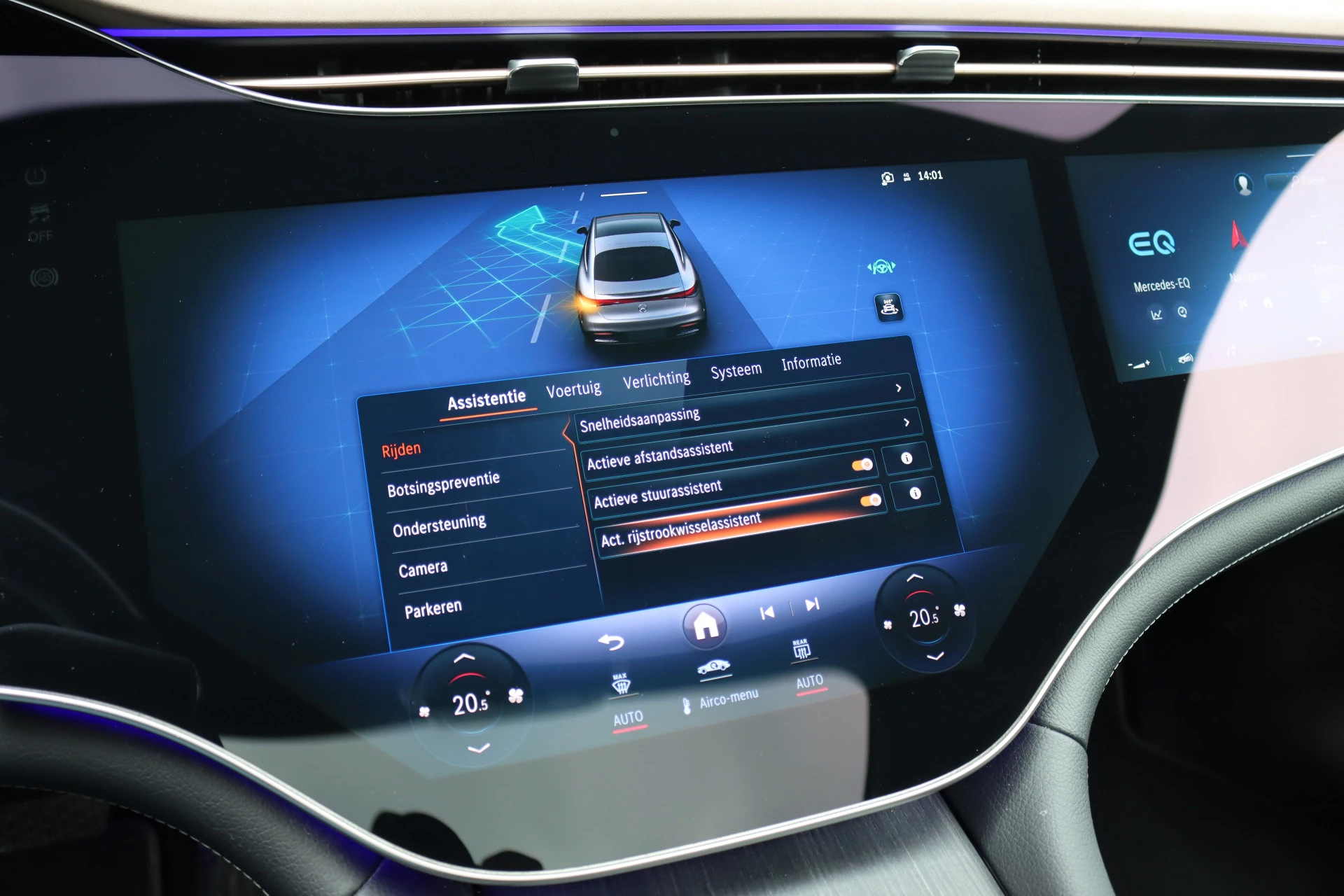 Hoofdafbeelding Mercedes-Benz EQS