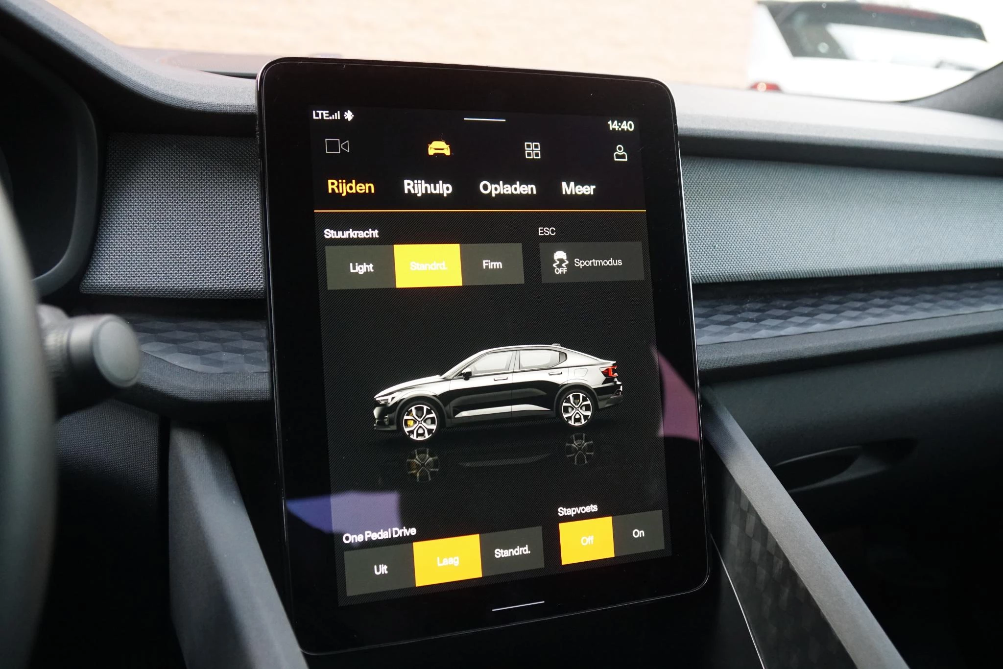 Hoofdafbeelding Polestar 2