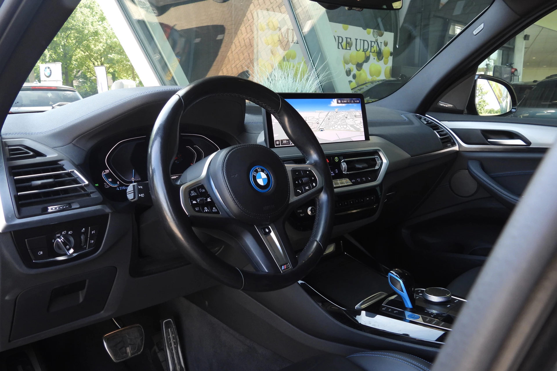 Hoofdafbeelding BMW iX3