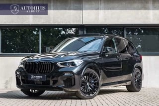 BMW X5 xDrive45e M Sport H&K Pano Merino 22'' 360c ACC Laser