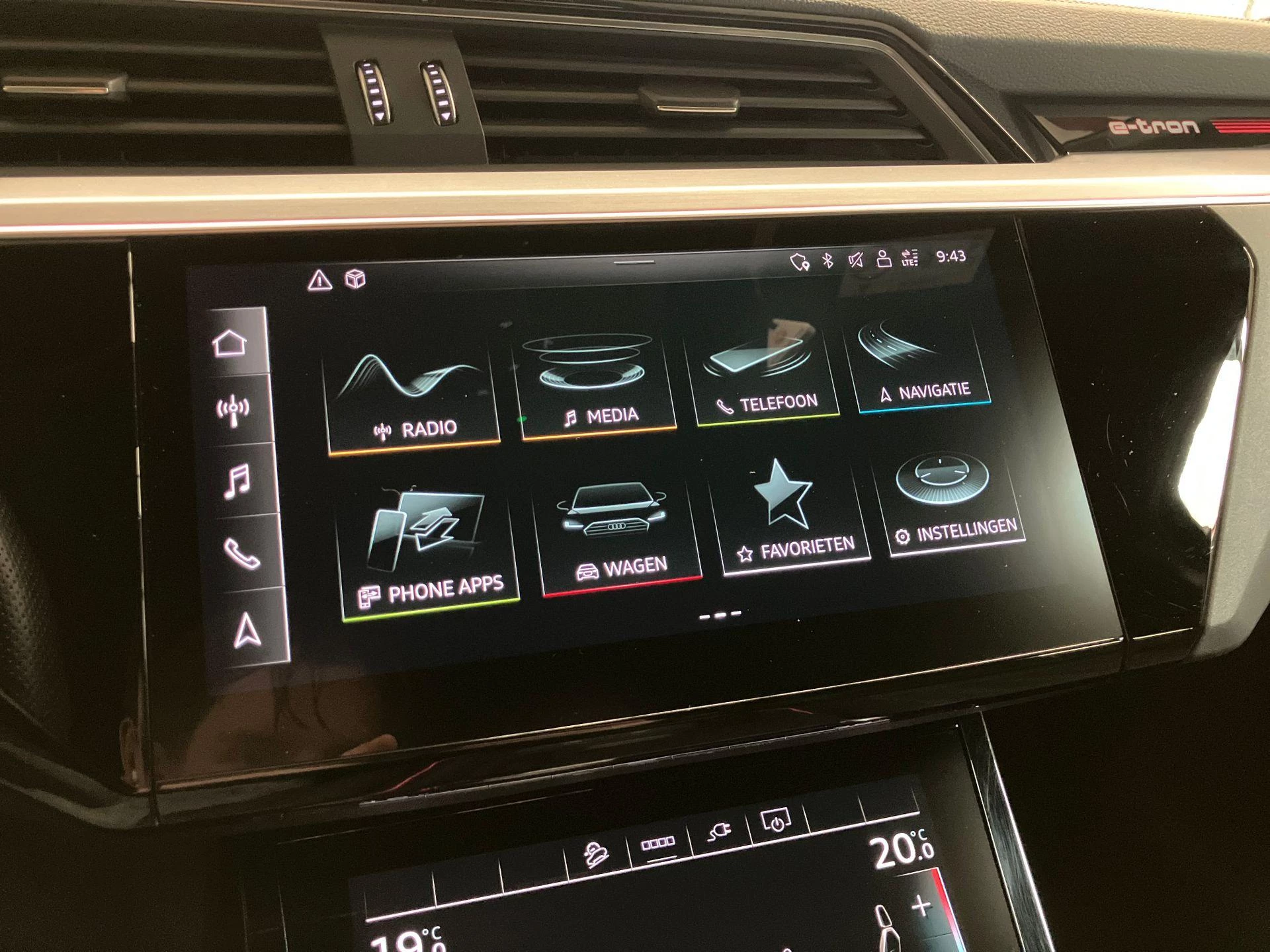 Hoofdafbeelding Audi e-tron