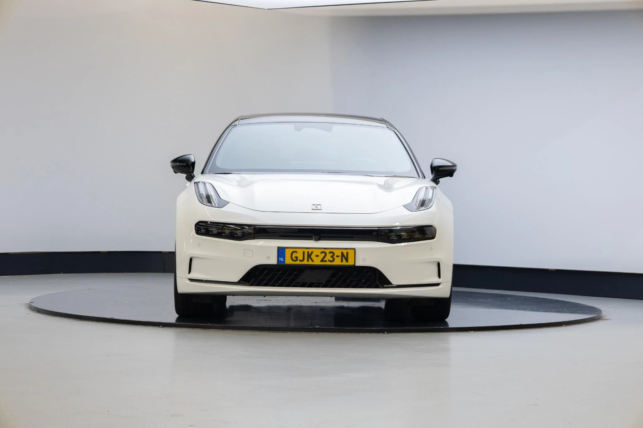 Hoofdafbeelding Zeekr 001