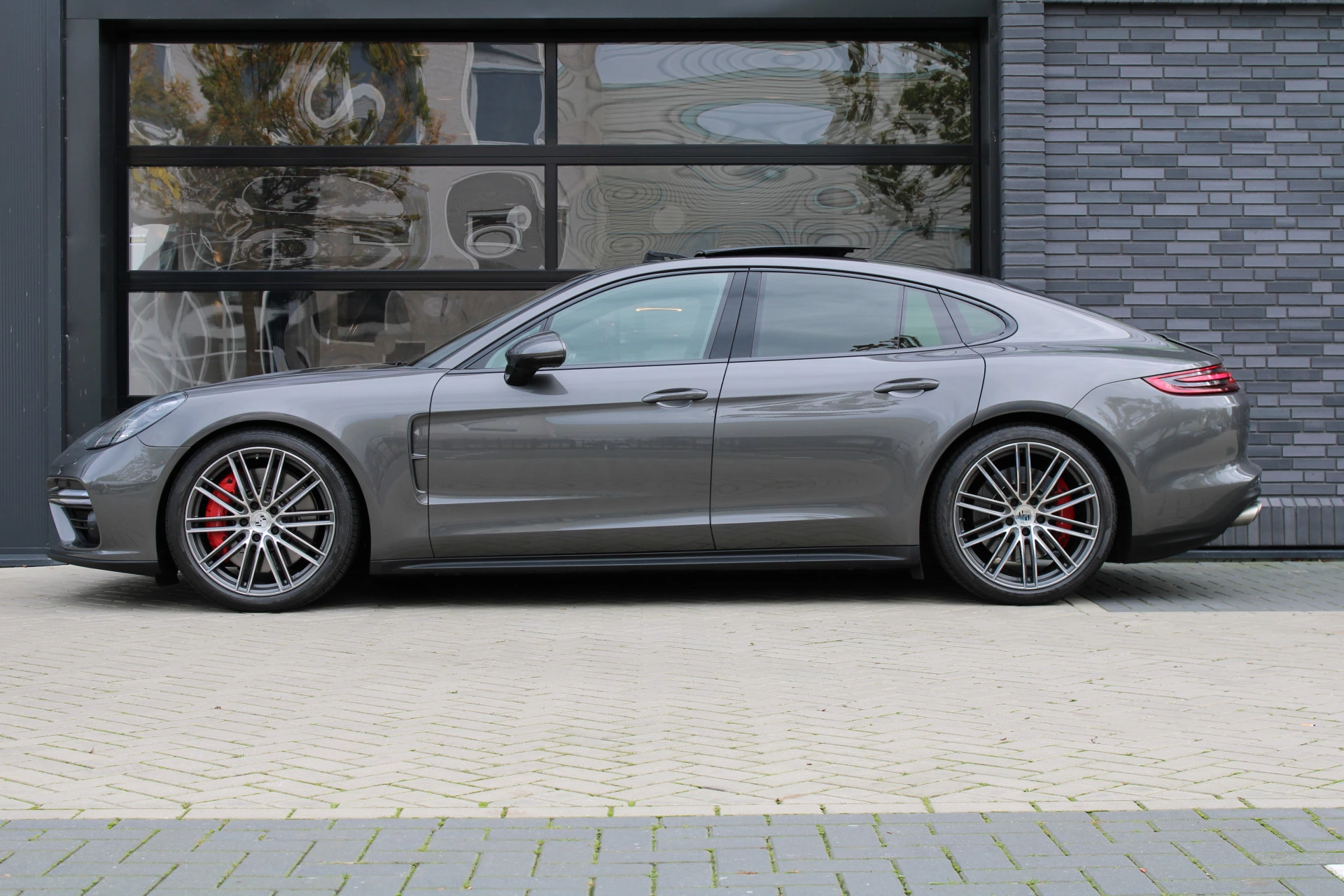 Hoofdafbeelding Porsche Panamera