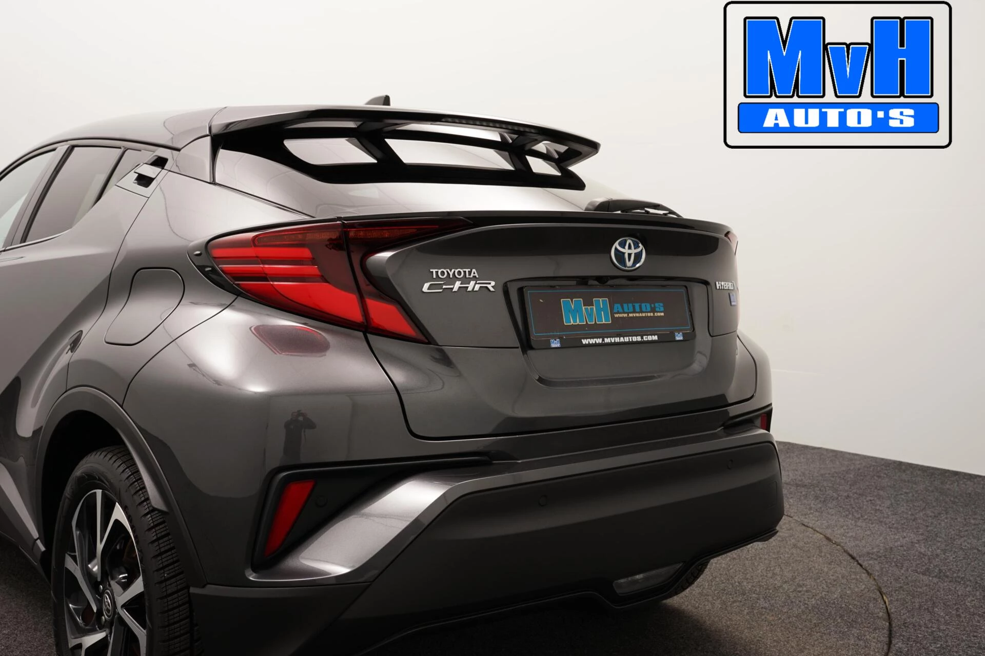 Hoofdafbeelding Toyota C-HR