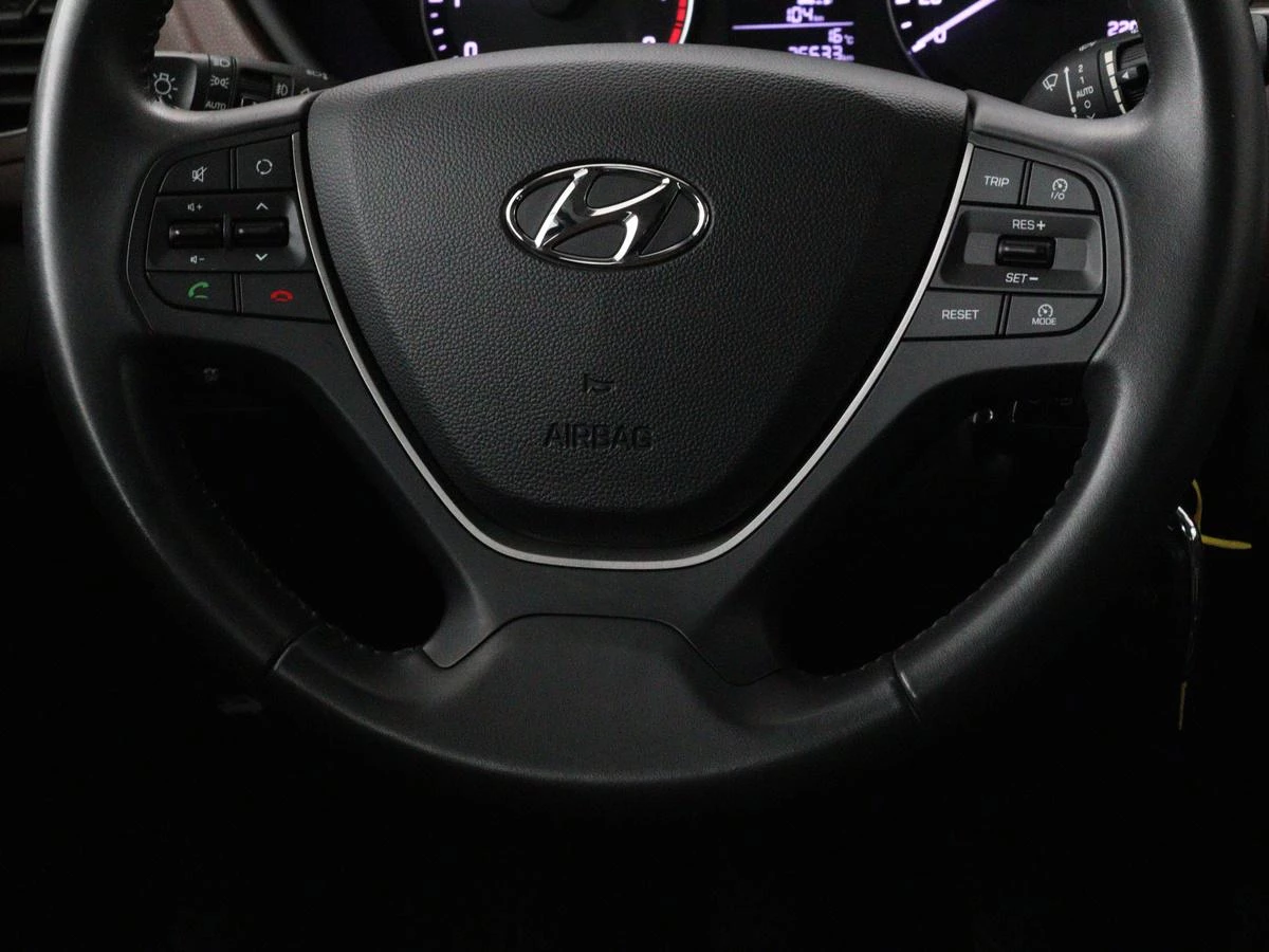 Hoofdafbeelding Hyundai i20