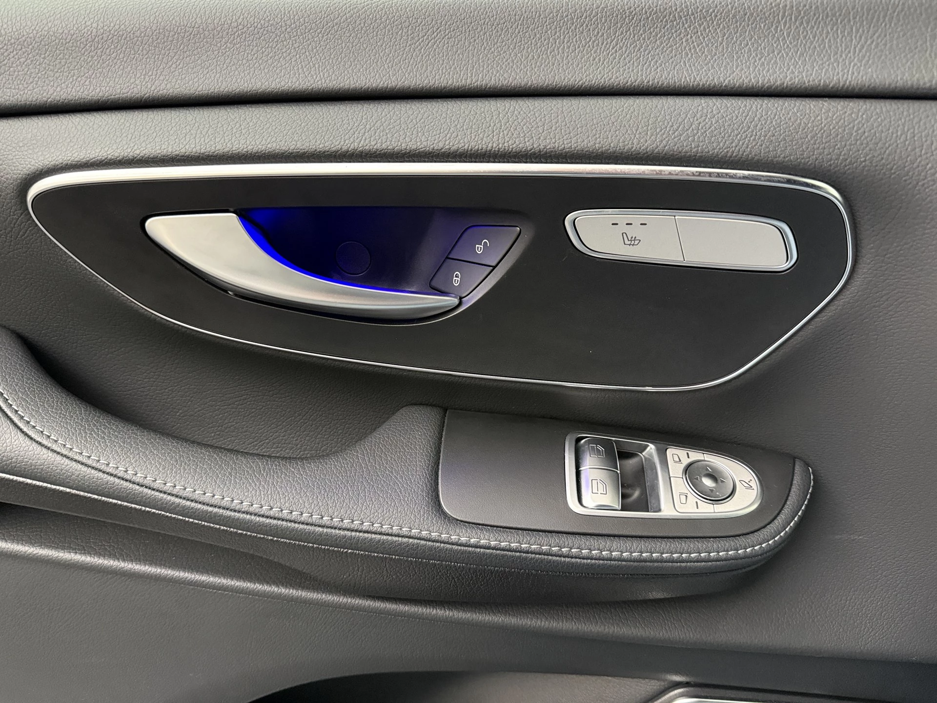 Hoofdafbeelding Mercedes-Benz EQV