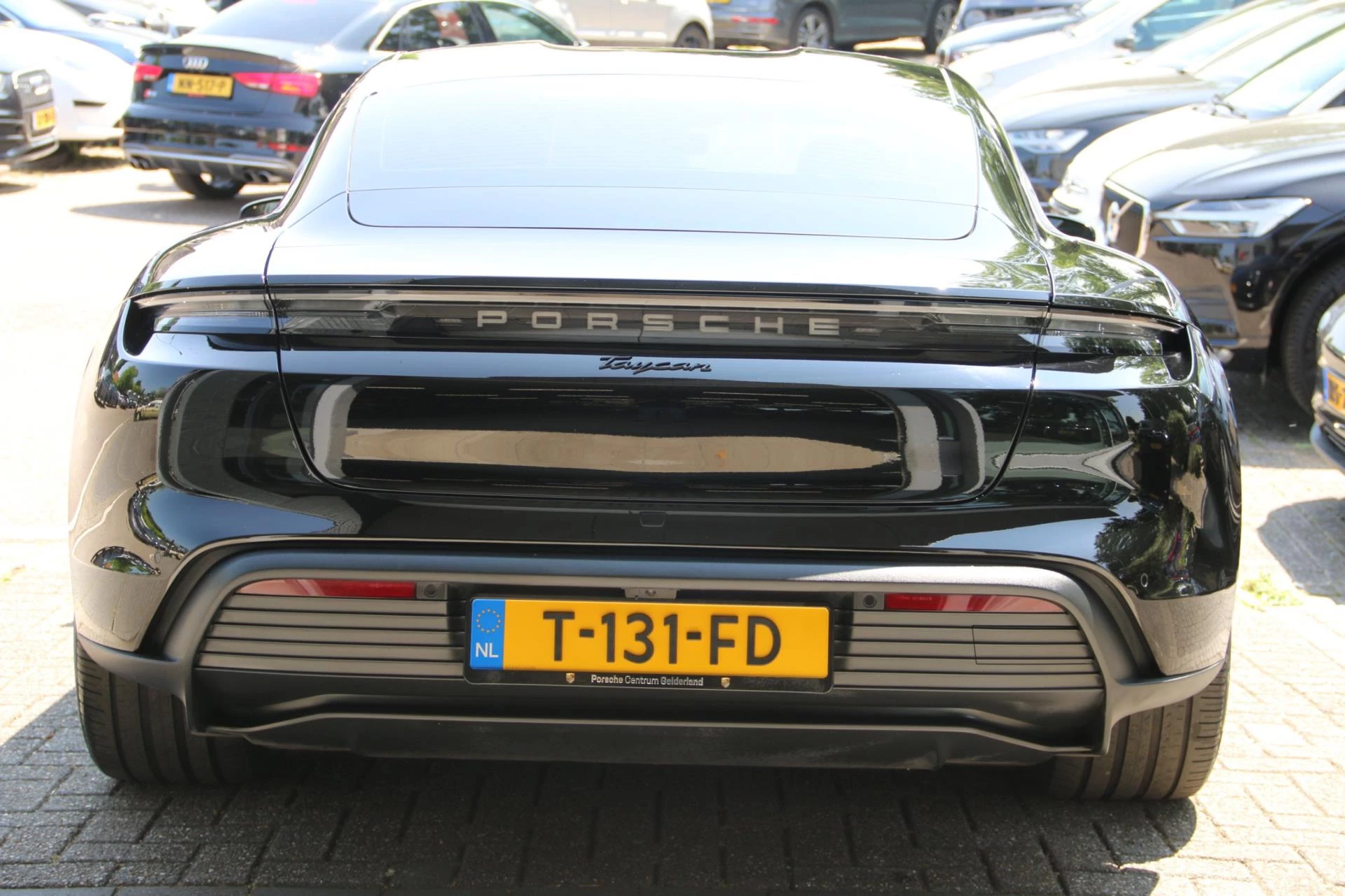 Hoofdafbeelding Porsche Taycan