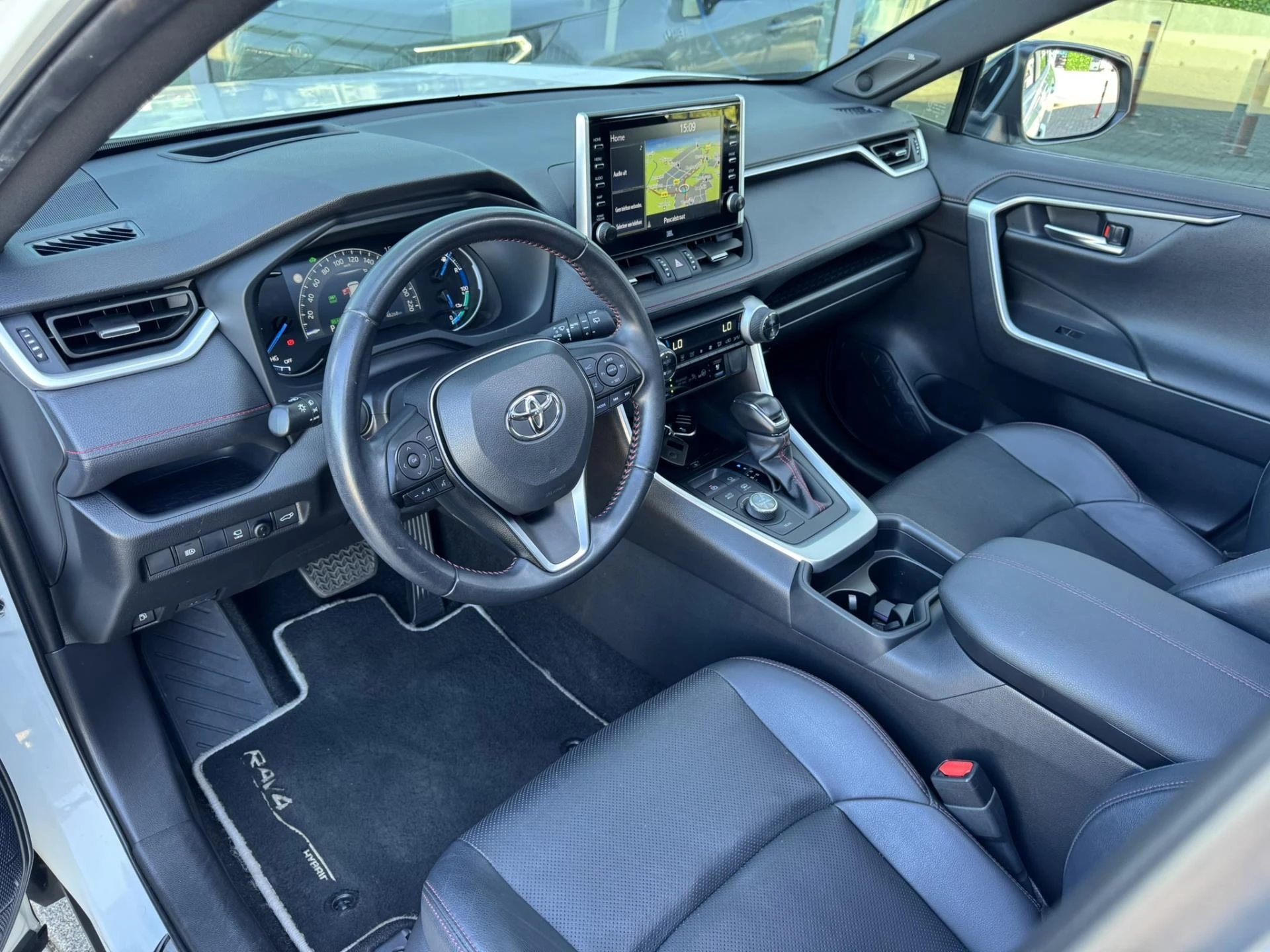 Hoofdafbeelding Toyota RAV4