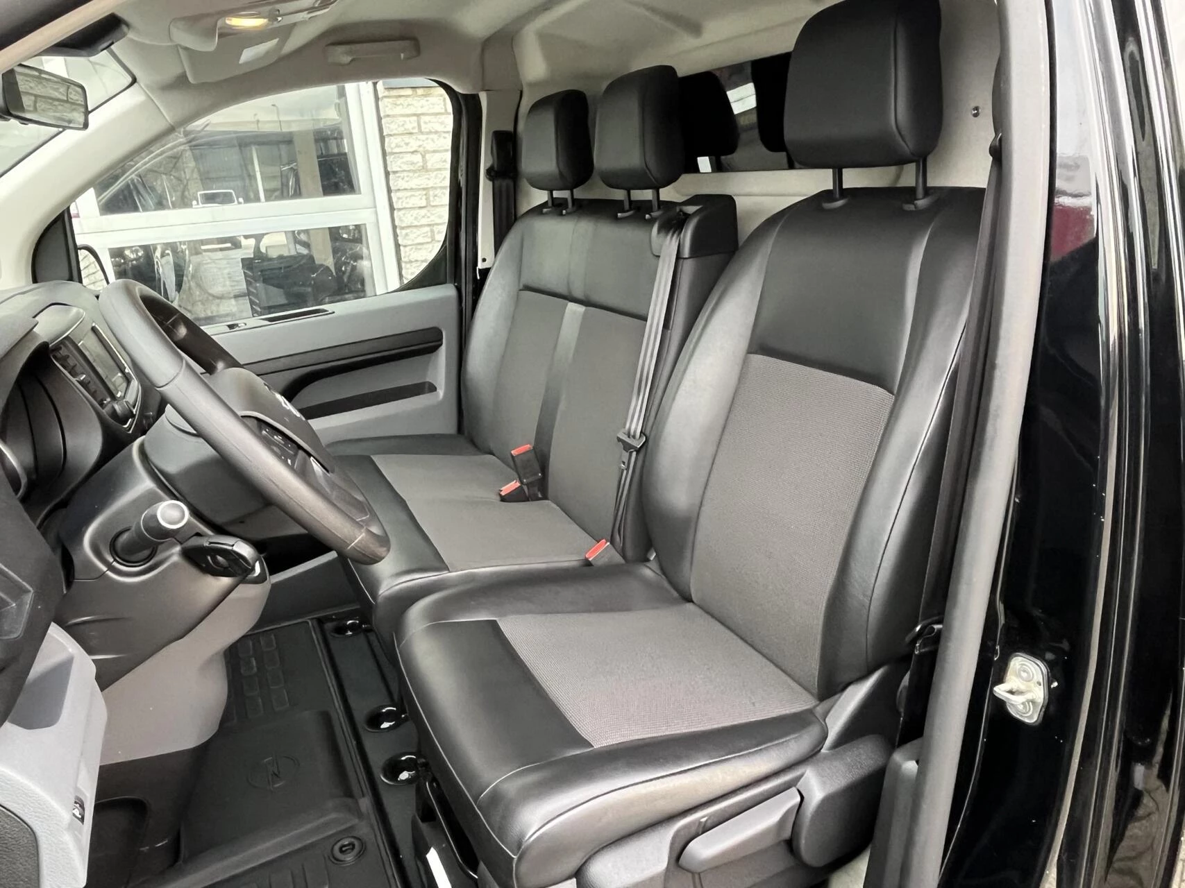 Hoofdafbeelding Opel Vivaro-e