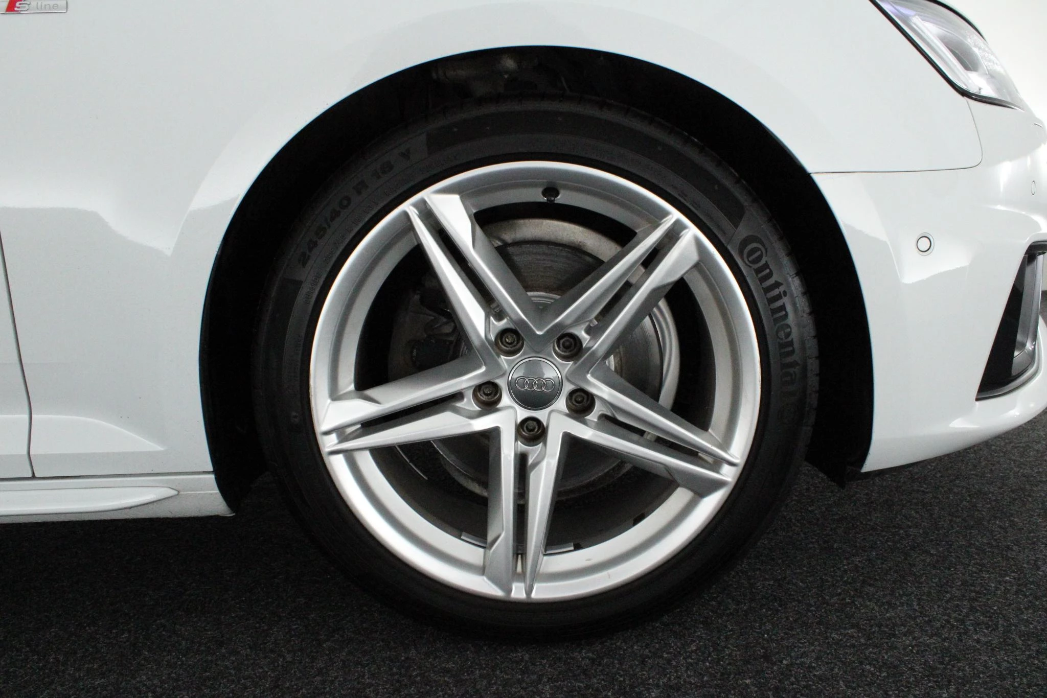 Hoofdafbeelding Audi A4