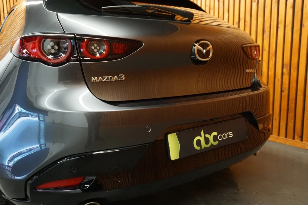 Hoofdafbeelding Mazda 3