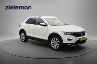 Volkswagen T-Roc 1.5 TSI Sport - Digitaal Cockpit, Carplay, Cruise, Clima, PDC, Trekhaak, Beats