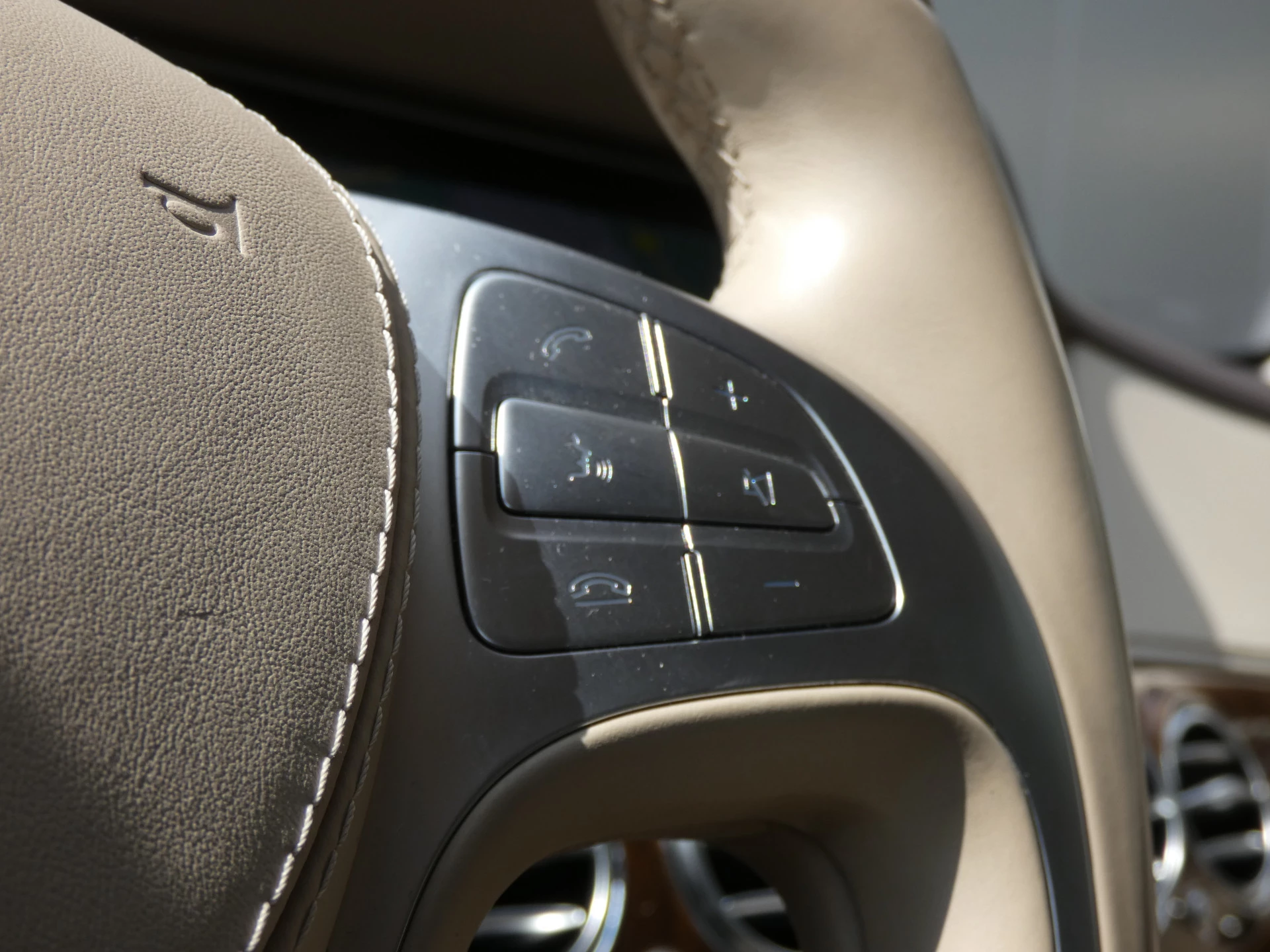 Hoofdafbeelding Mercedes-Benz S-Klasse