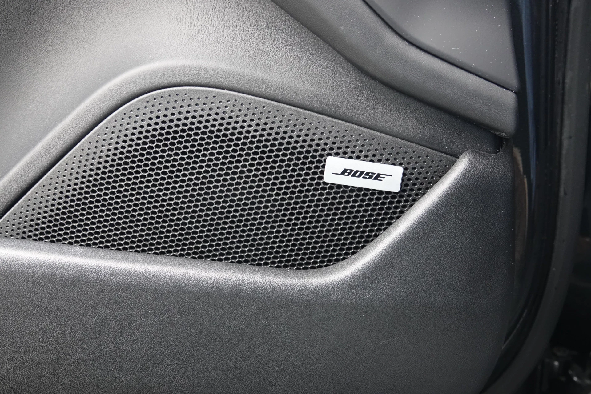 Hoofdafbeelding Porsche Taycan