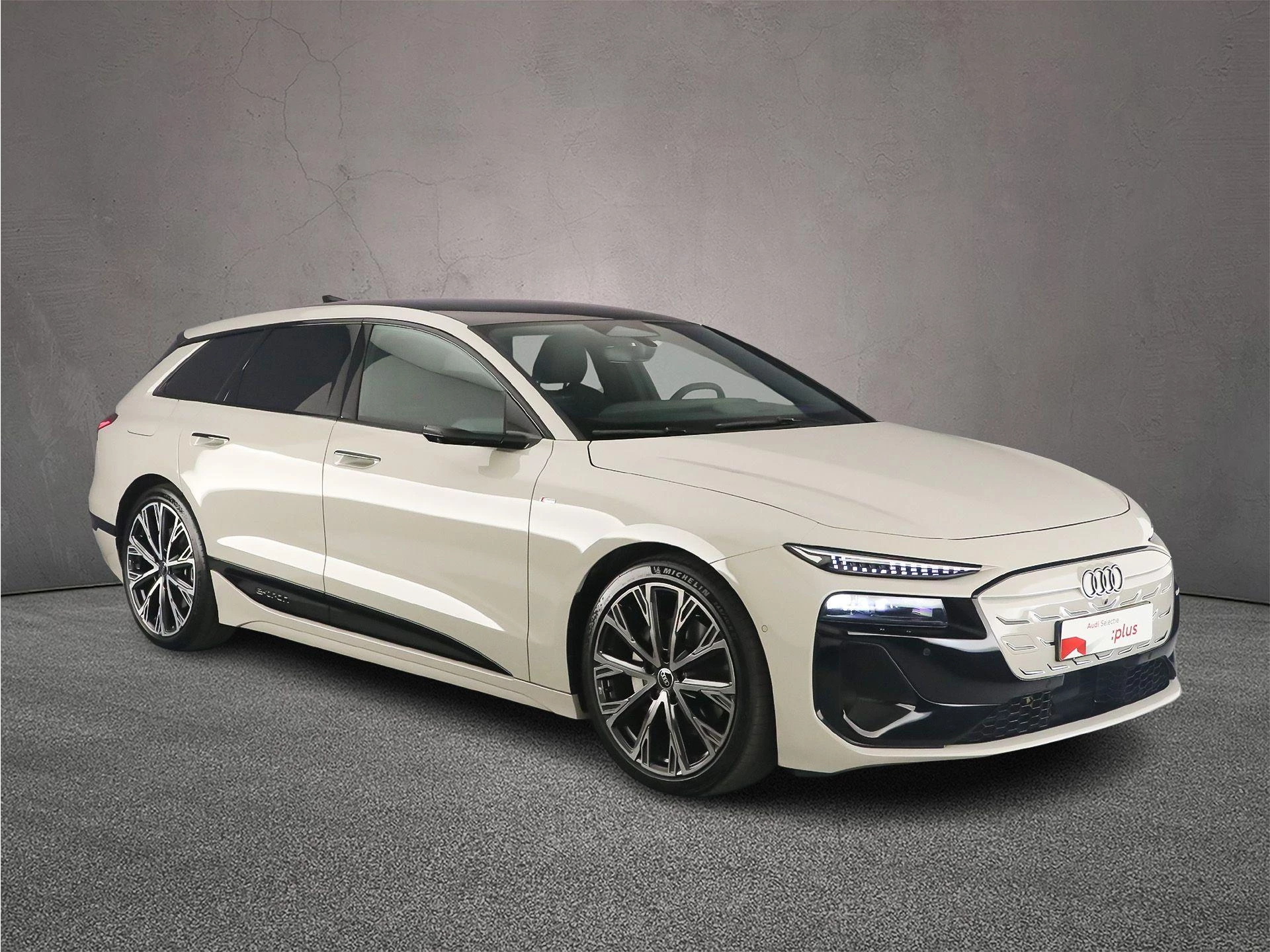 Hoofdafbeelding Audi A6 Avant e-tron