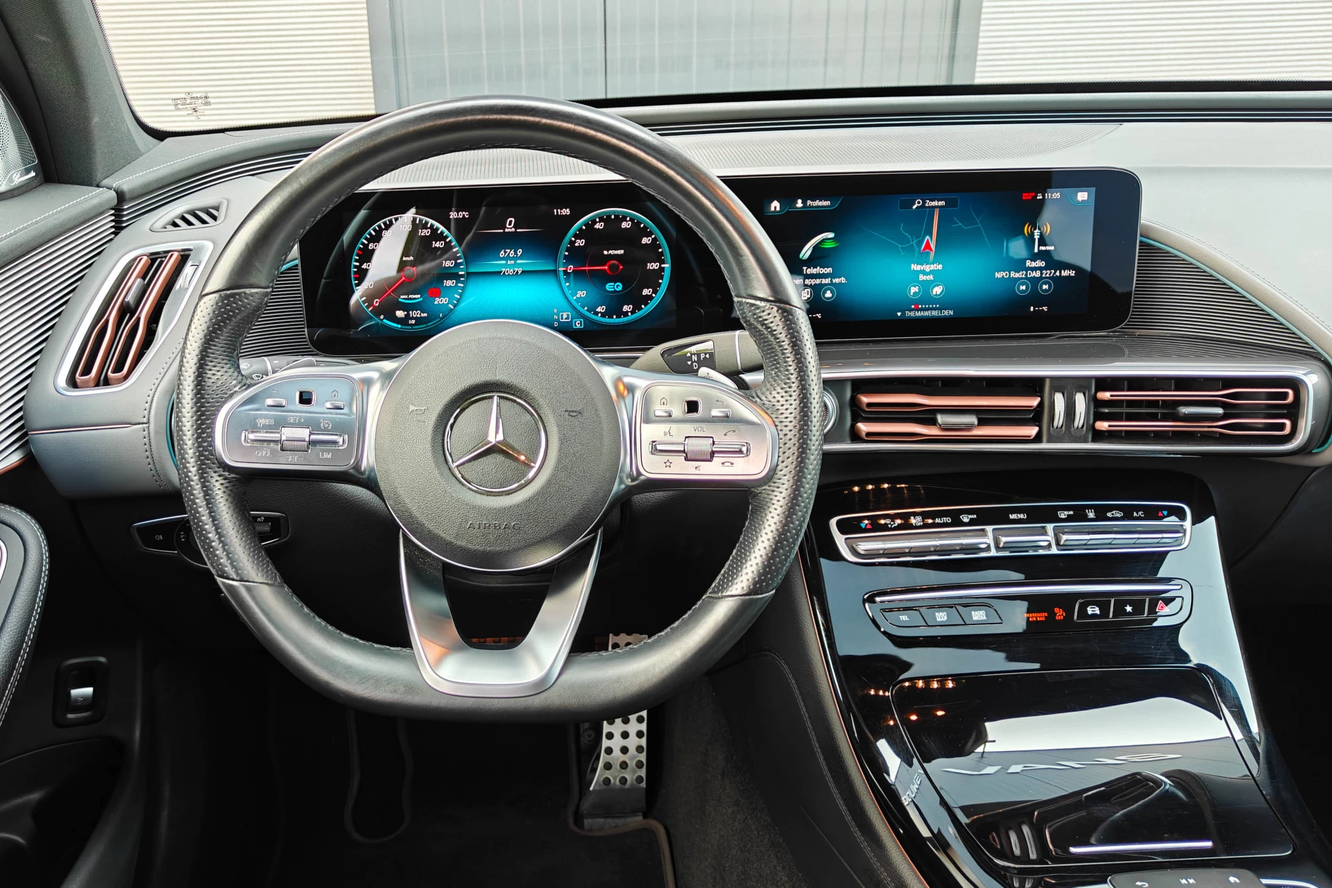 Hoofdafbeelding Mercedes-Benz EQC