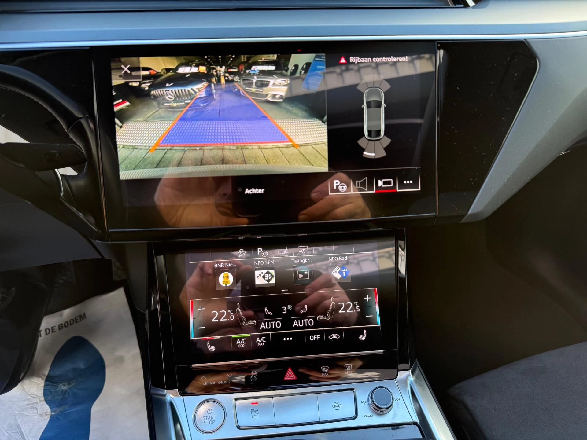 Hoofdafbeelding Audi e-tron