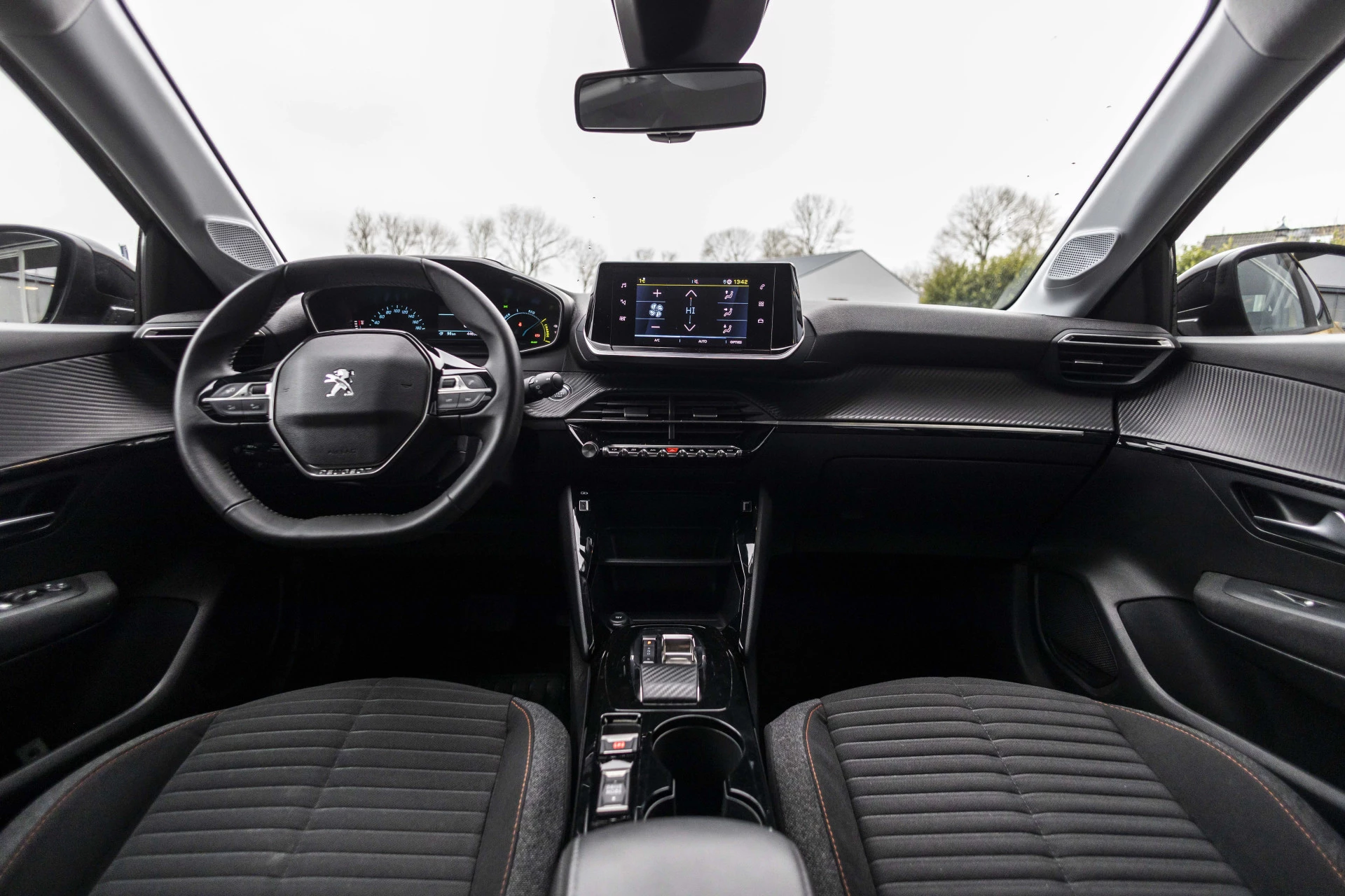 Hoofdafbeelding Peugeot e-208