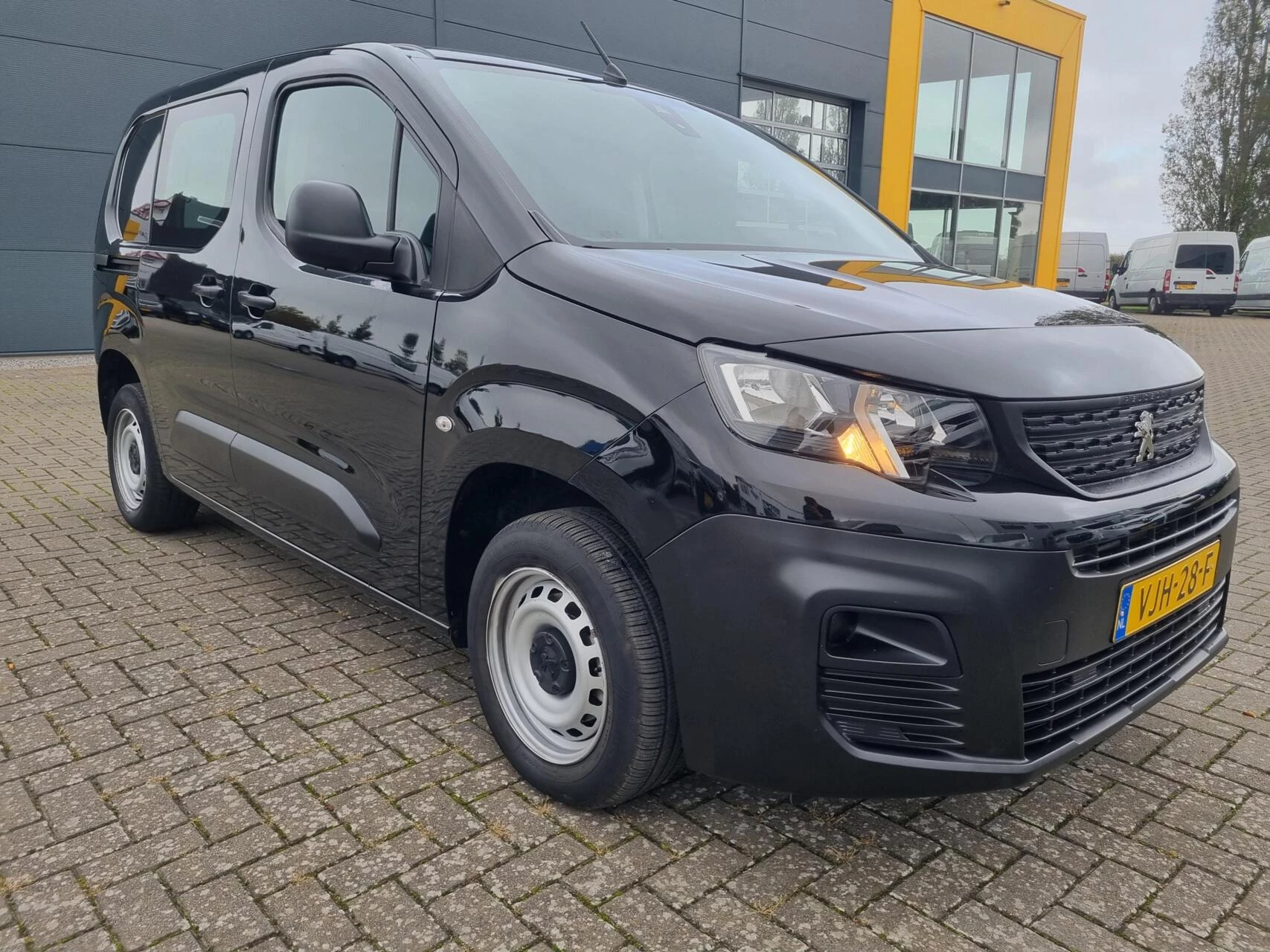 Hoofdafbeelding Peugeot Partner