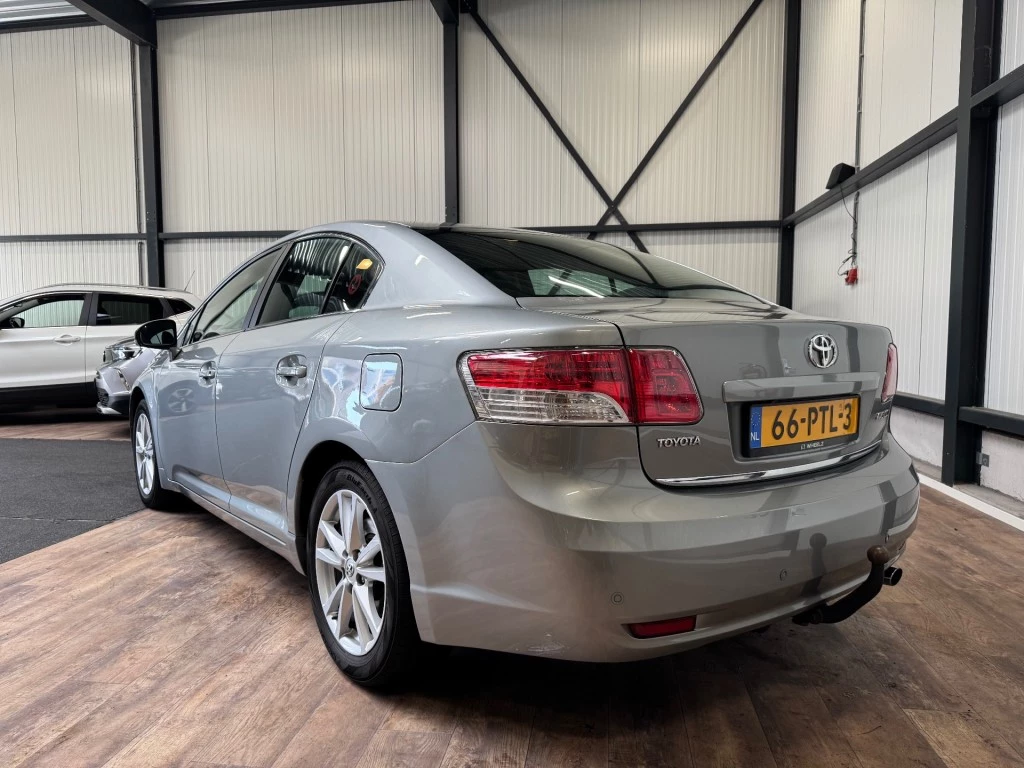 Hoofdafbeelding Toyota Avensis