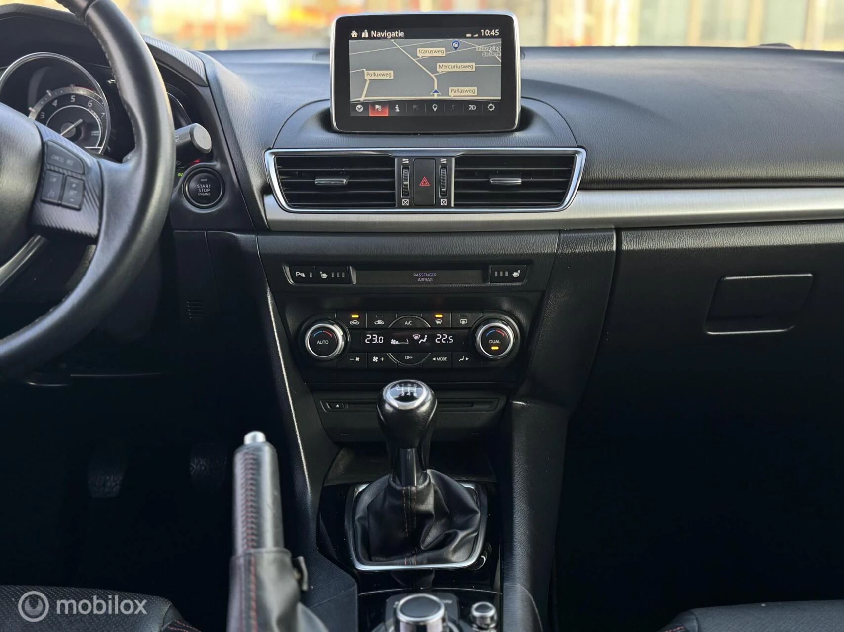 Hoofdafbeelding Mazda 3