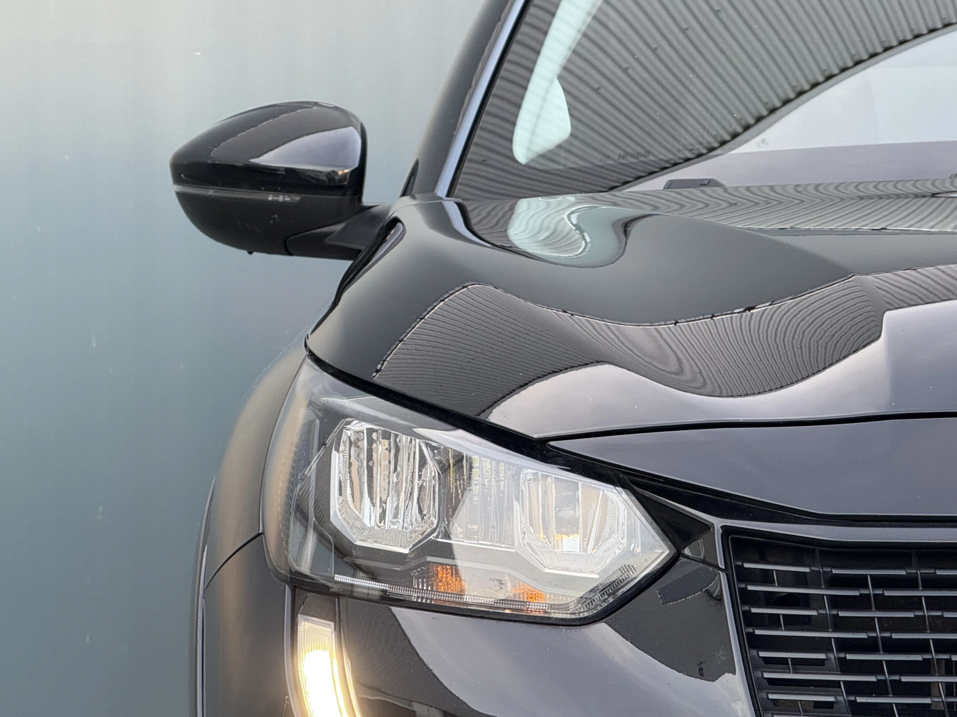 Hoofdafbeelding Peugeot e-208