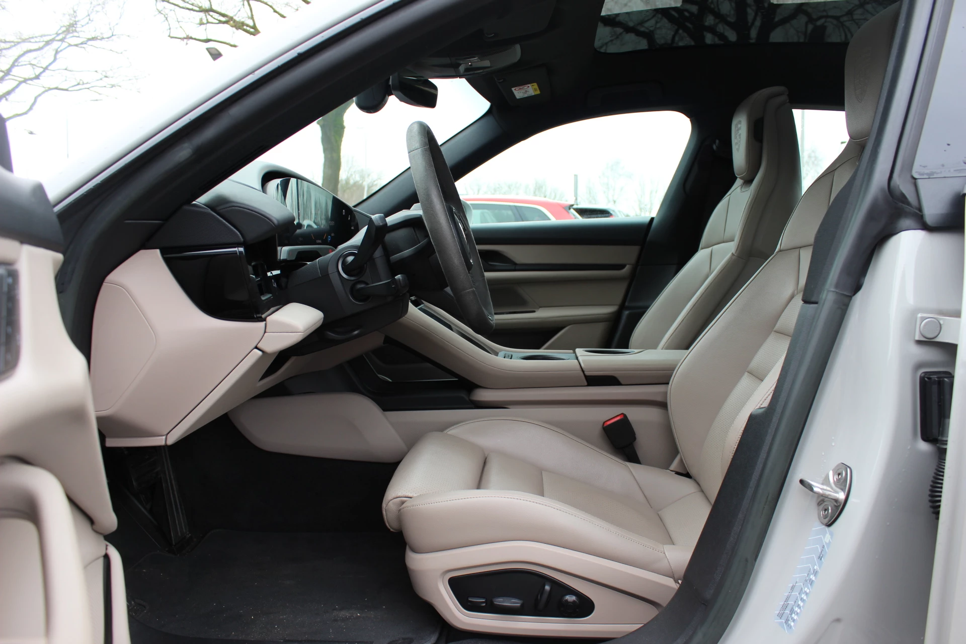 Hoofdafbeelding Porsche Taycan