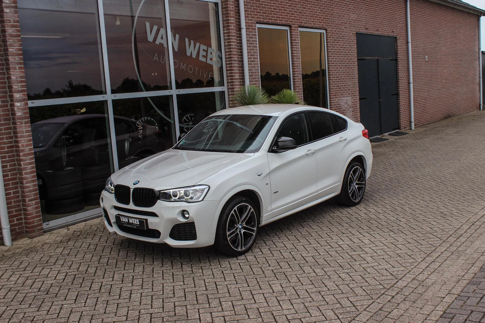 Hoofdafbeelding BMW X4