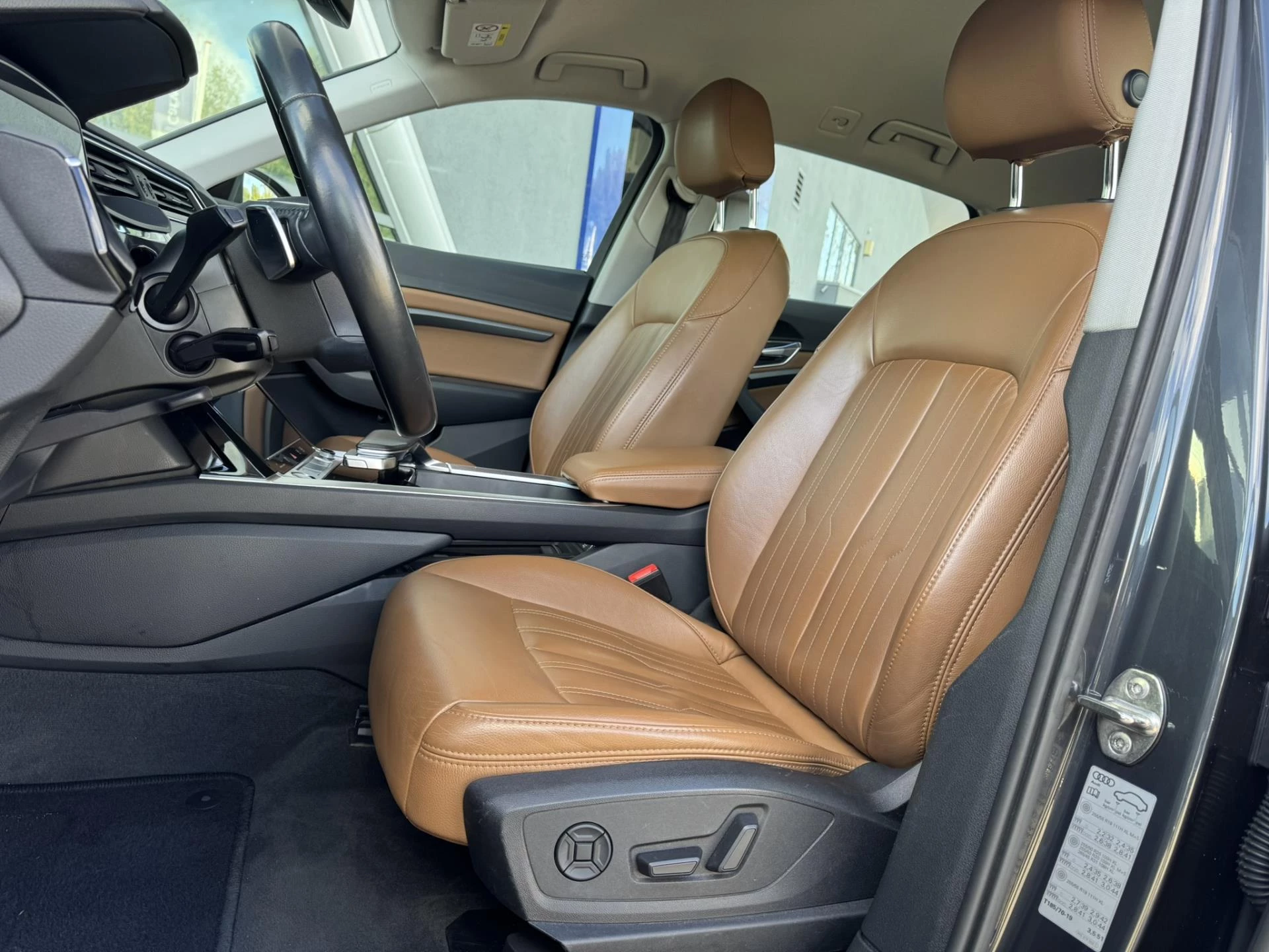 Hoofdafbeelding Audi e-tron