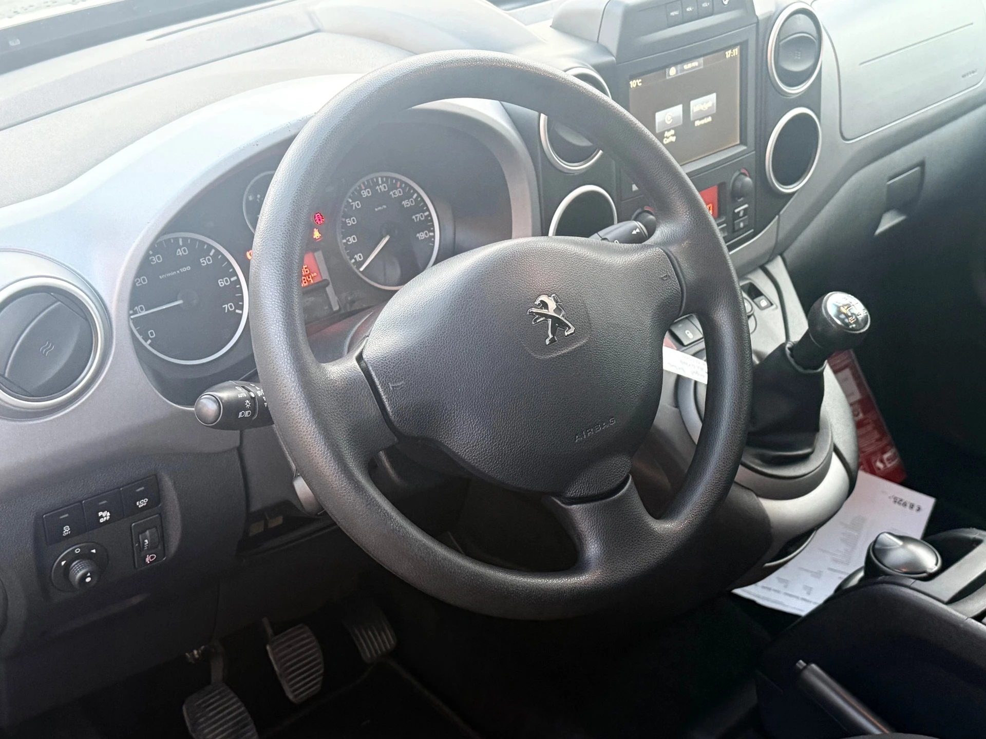 Hoofdafbeelding Peugeot Partner