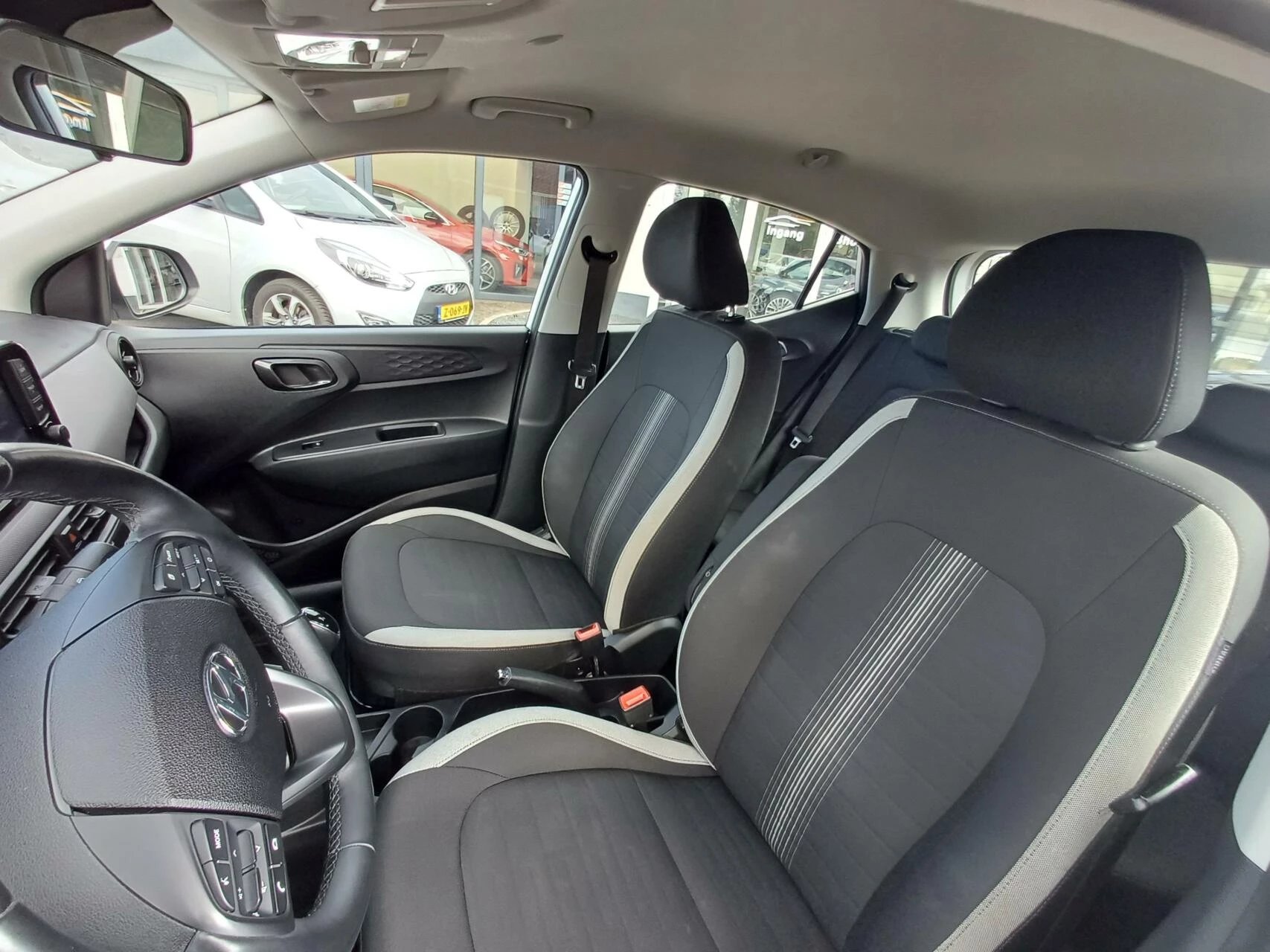 Hoofdafbeelding Hyundai i10