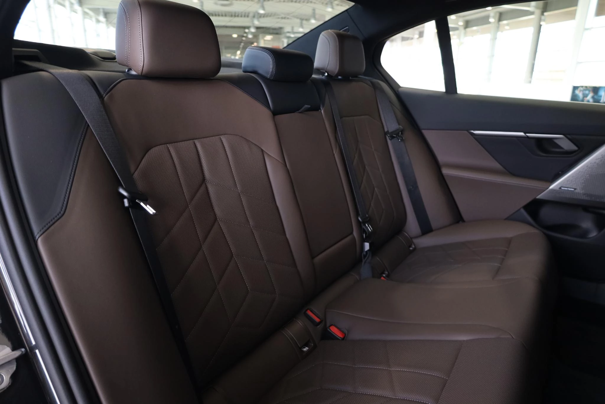 Hoofdafbeelding BMW i5