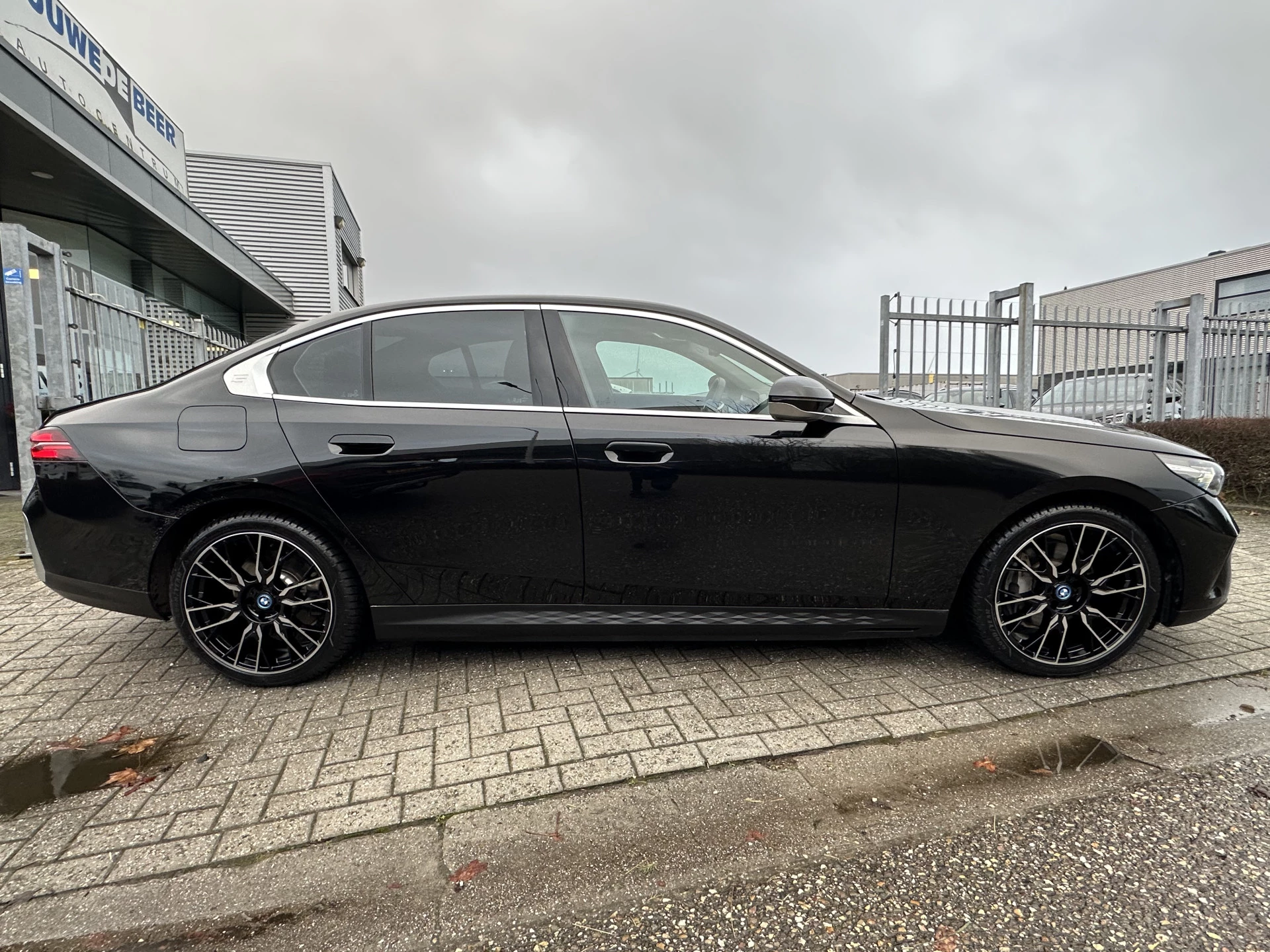 Hoofdafbeelding BMW i5