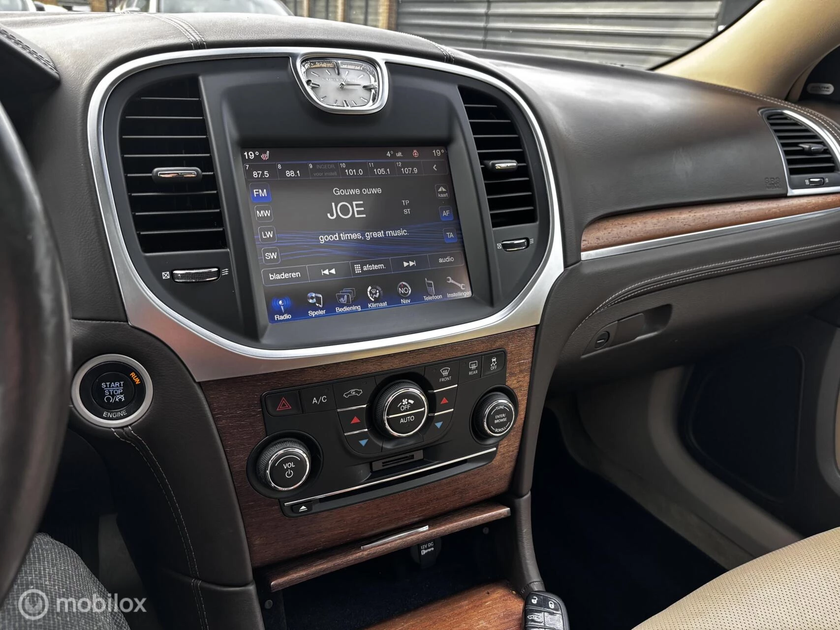 Hoofdafbeelding Chrysler 300C