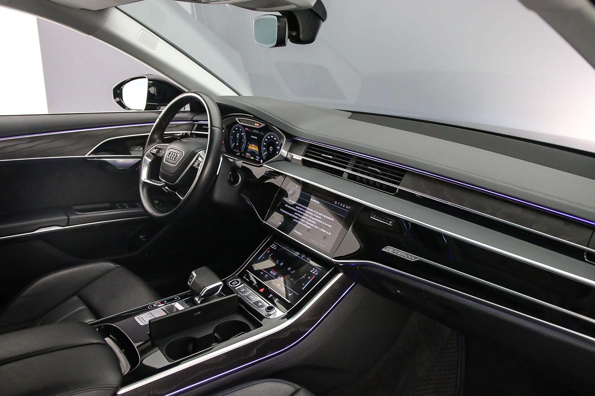 Hoofdafbeelding Audi A8