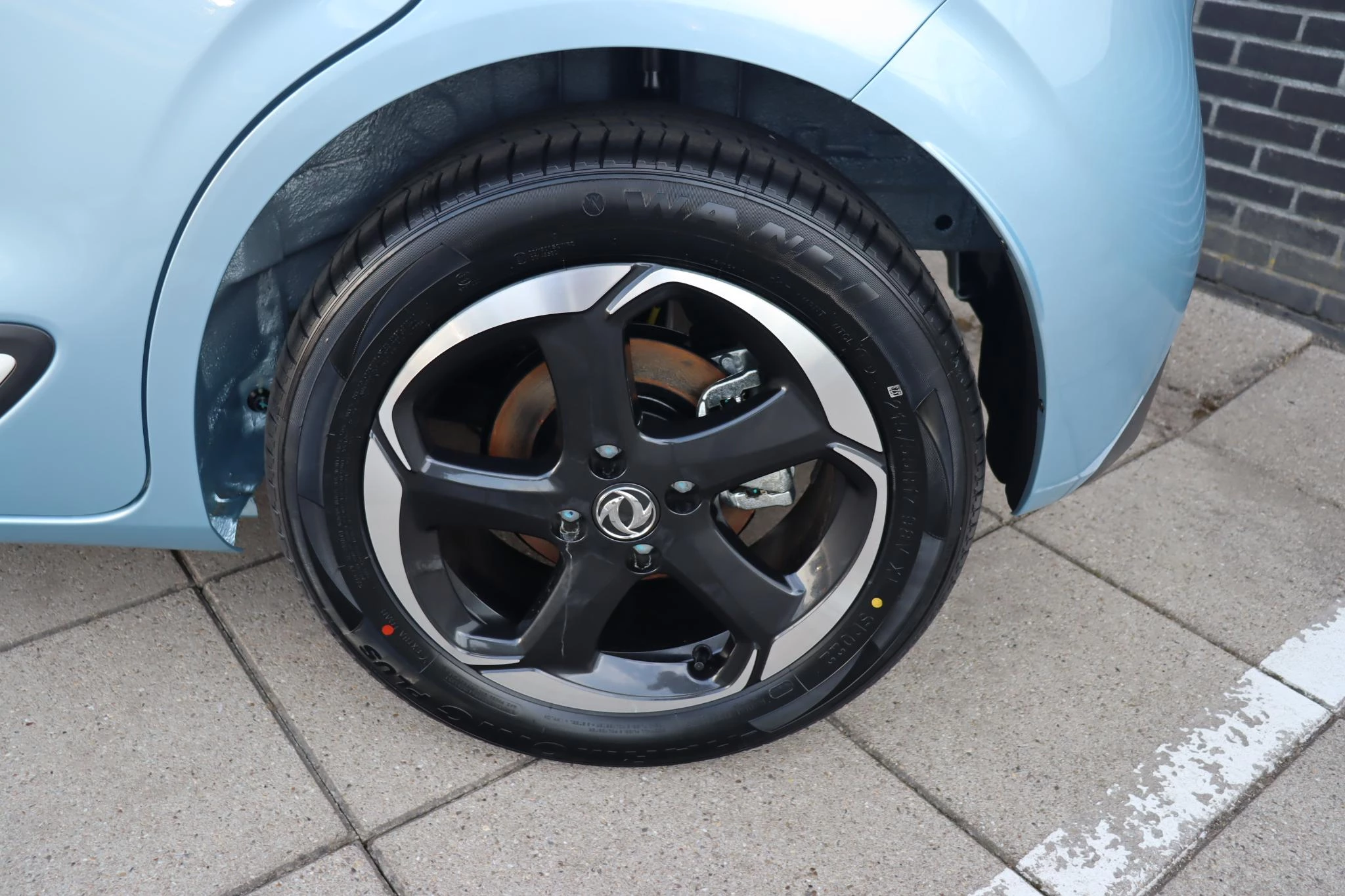 Hoofdafbeelding Dongfeng Box