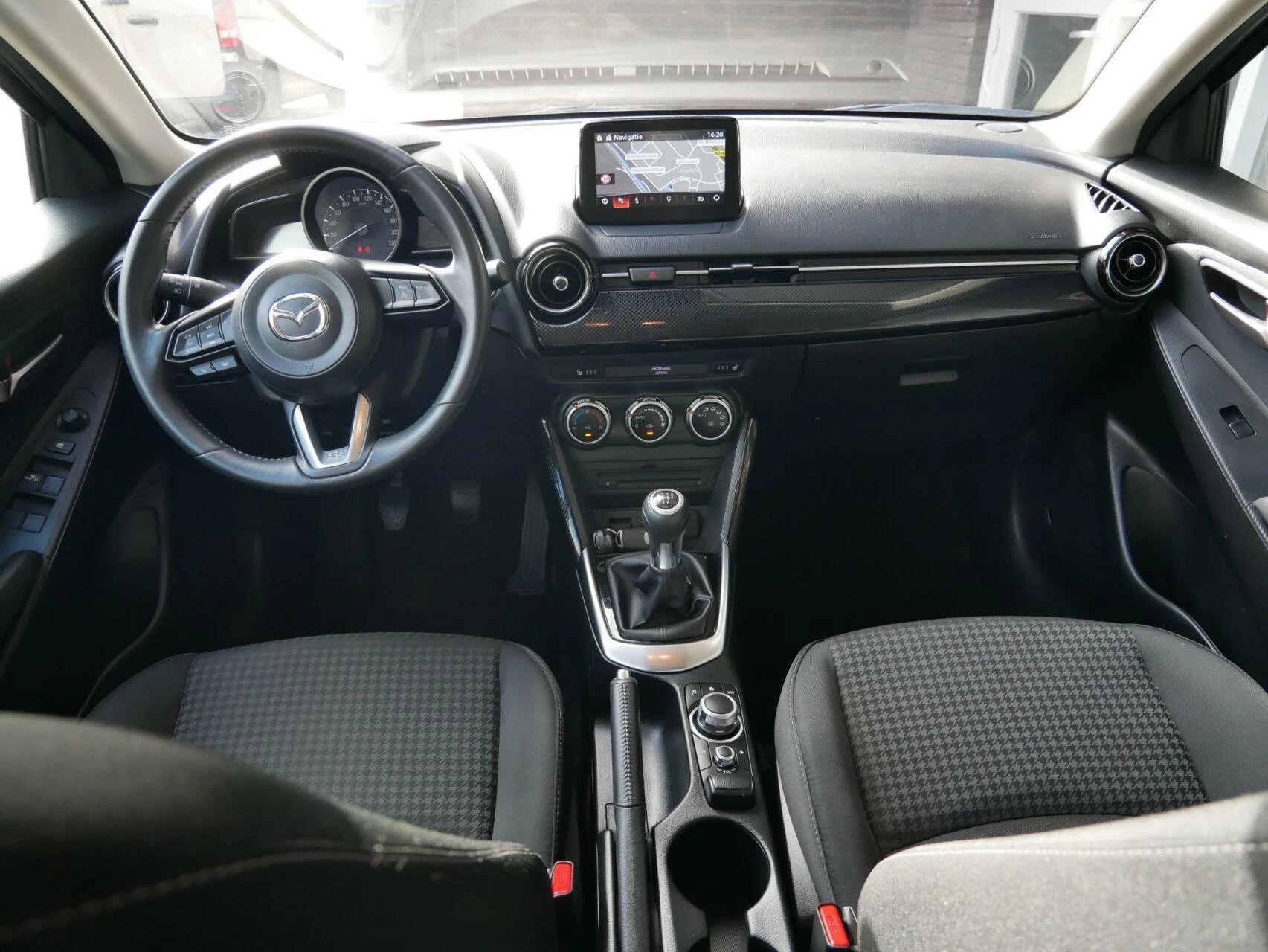 Hoofdafbeelding Mazda 2